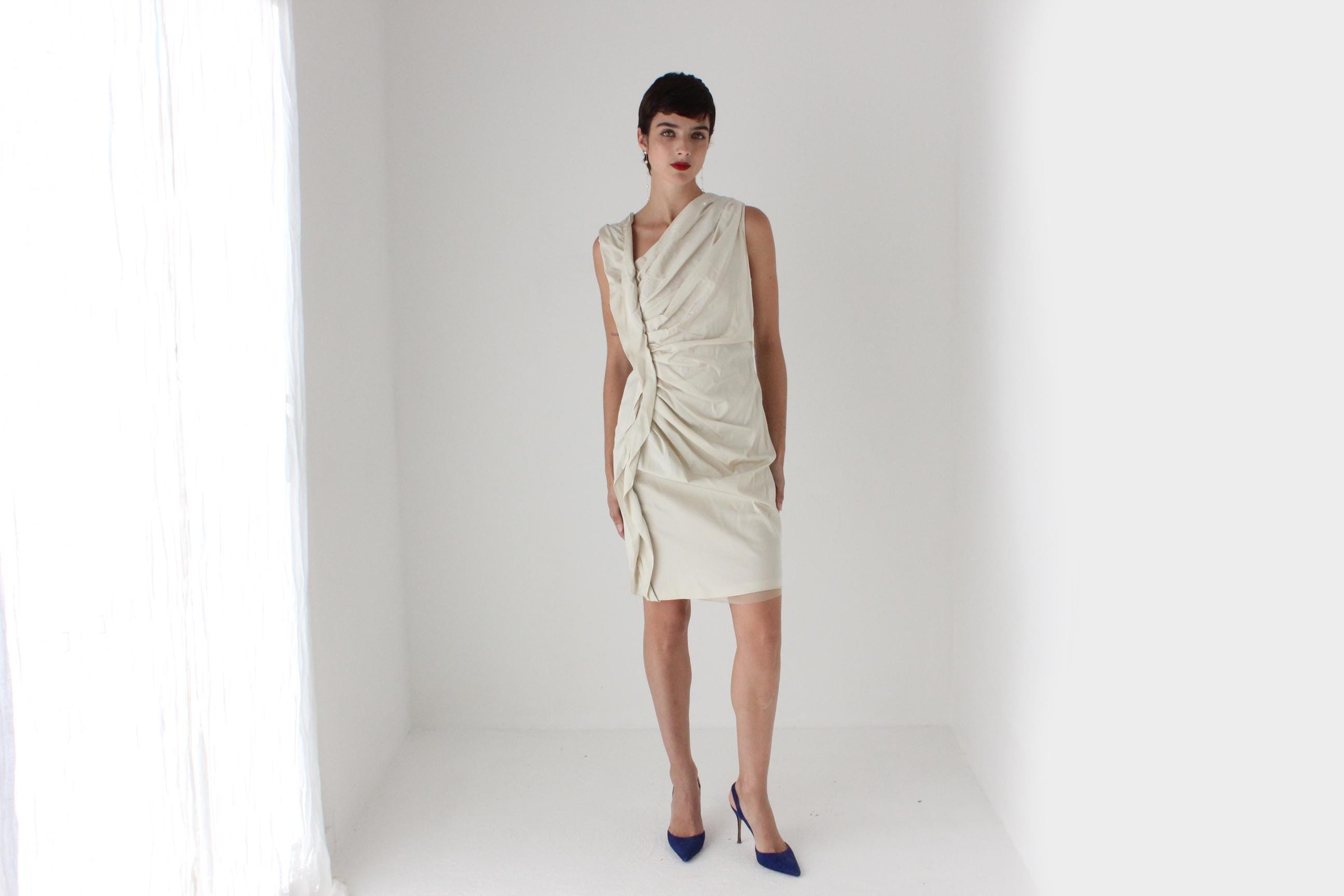2000s VERA WANG Textural Gathered Neutral Mini