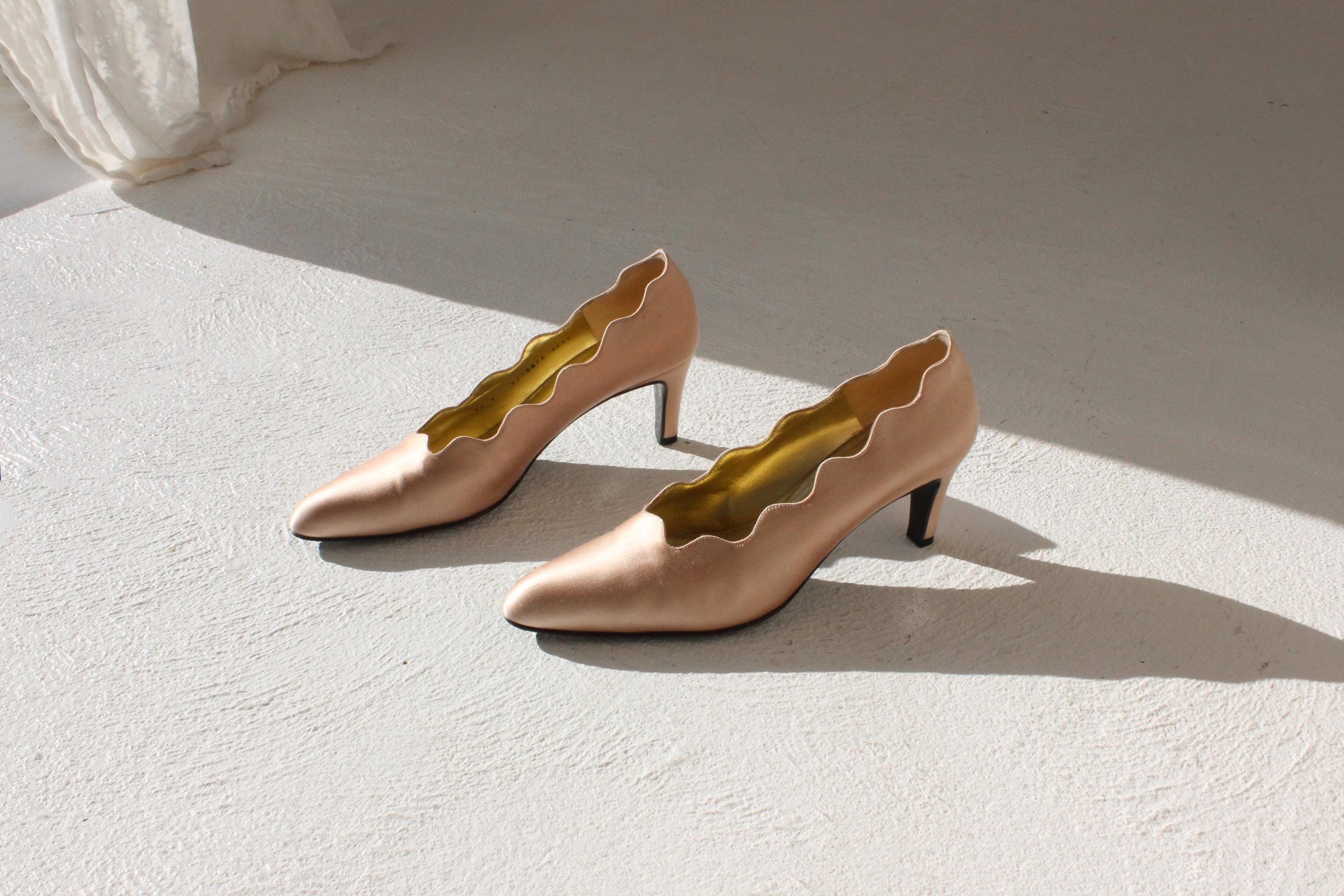 80s Bruno Magli Couture Satin & Leather Wavy Scalloped Pumps ~ Euro 39