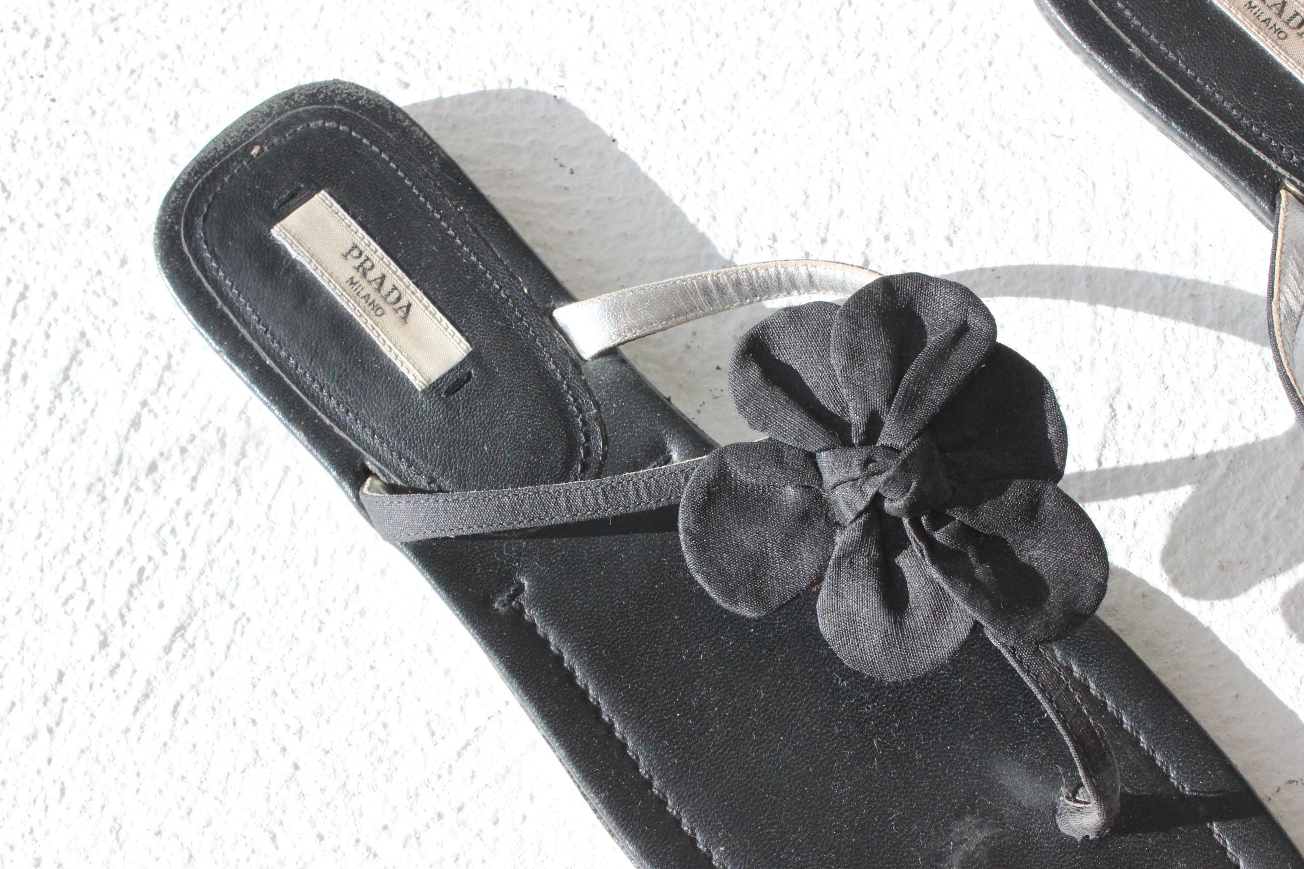 FUTURISM Vintage PRADA Taffeta Flower Flip Flop T-Bar Sandals ~ Euro 39
