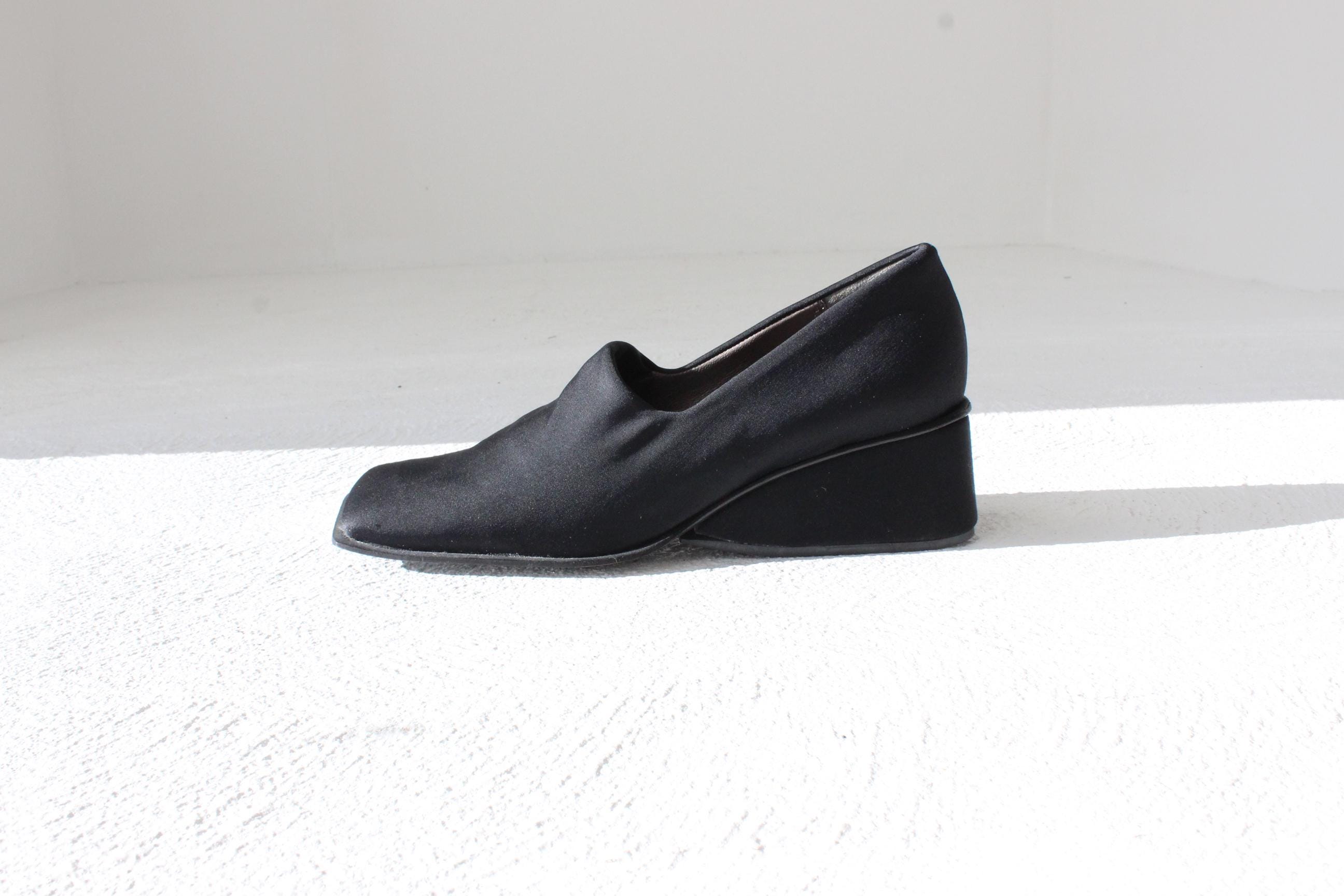 FUTURISM 90s Shimmer Stretch Square Toe Wedge Loafers ~ Euro 40