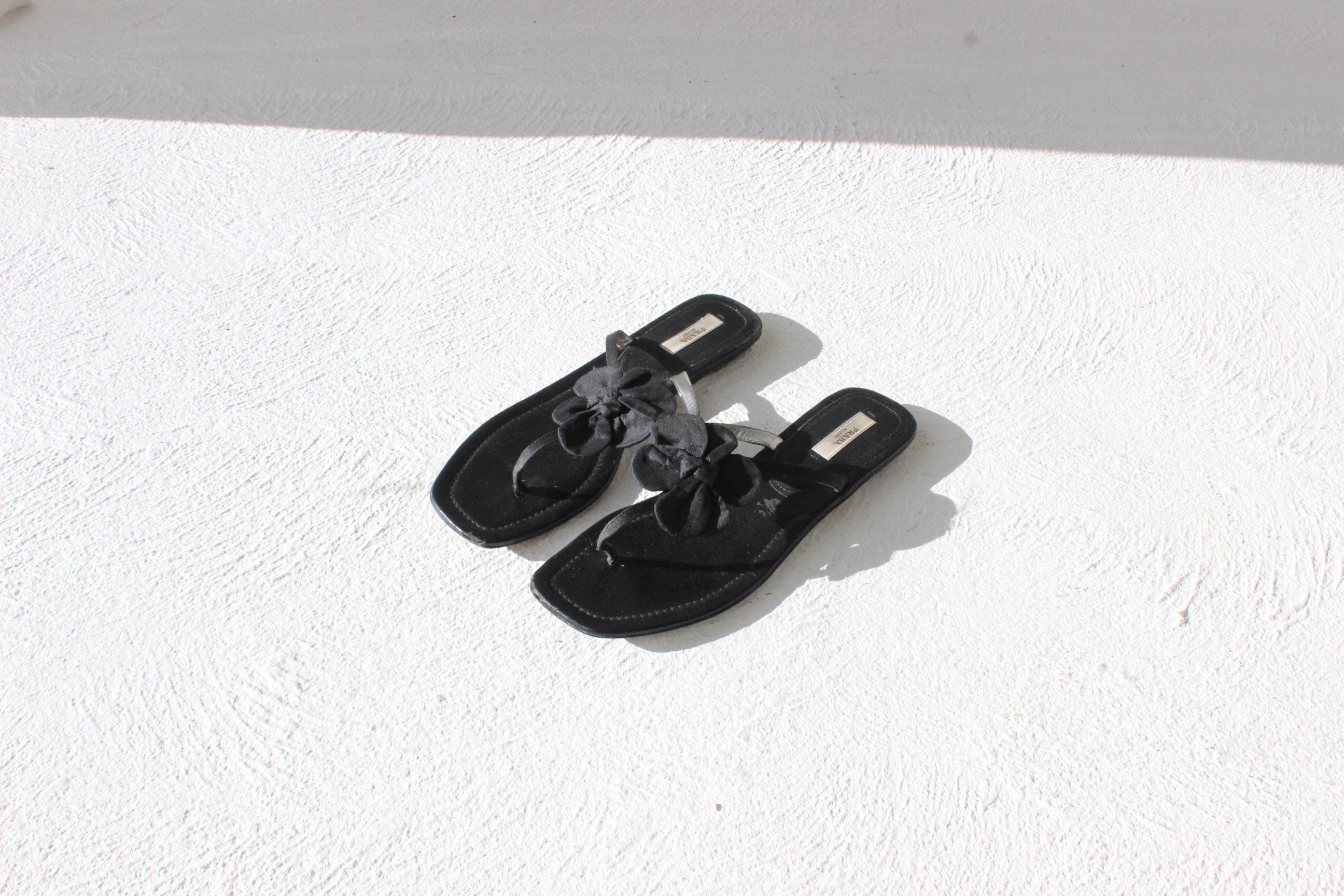 FUTURISM Vintage PRADA Taffeta Flower Flip Flop T-Bar Sandals ~ Euro 39