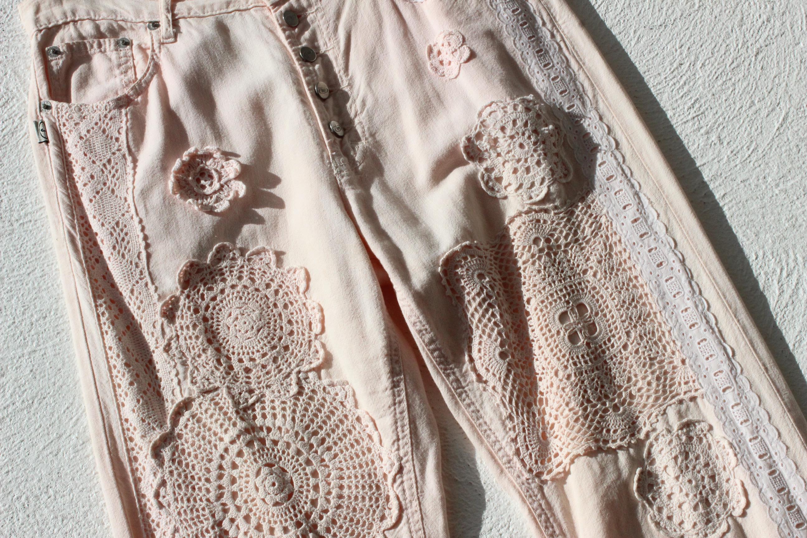 FUTURISM 90s JAG Pink Linen Jeans w/ Crochet Doily Detailing