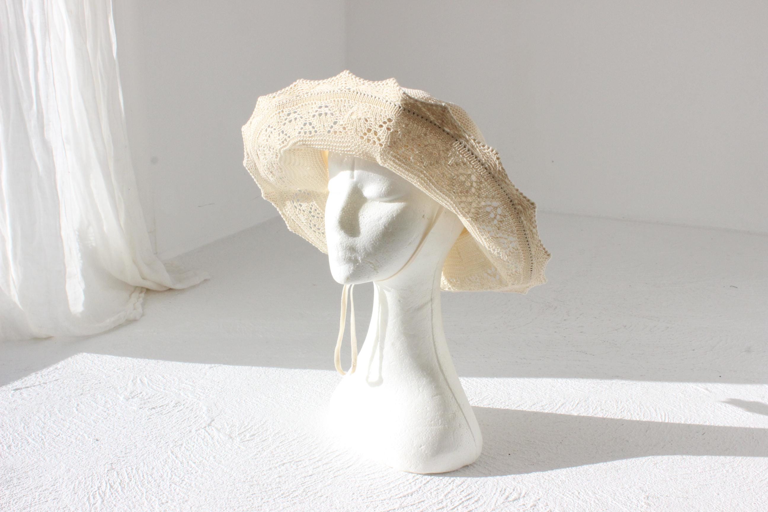 FUTURISM 90s Crochet Hat