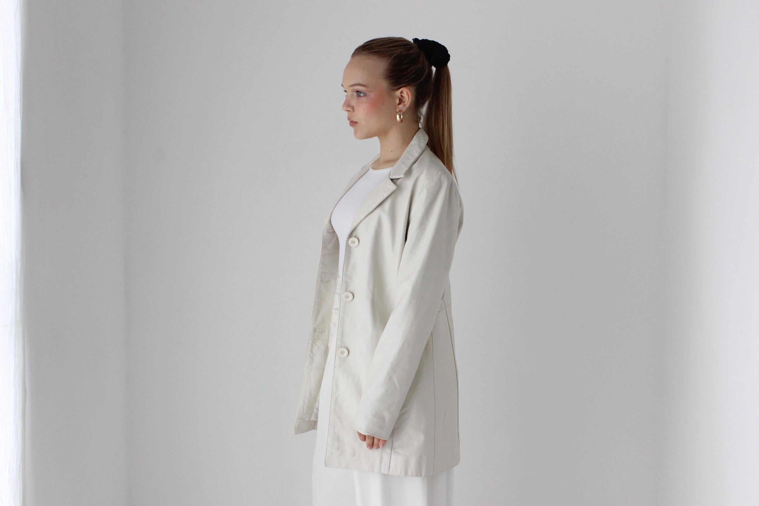 Minimal 90s White Leather Coat by Siricco