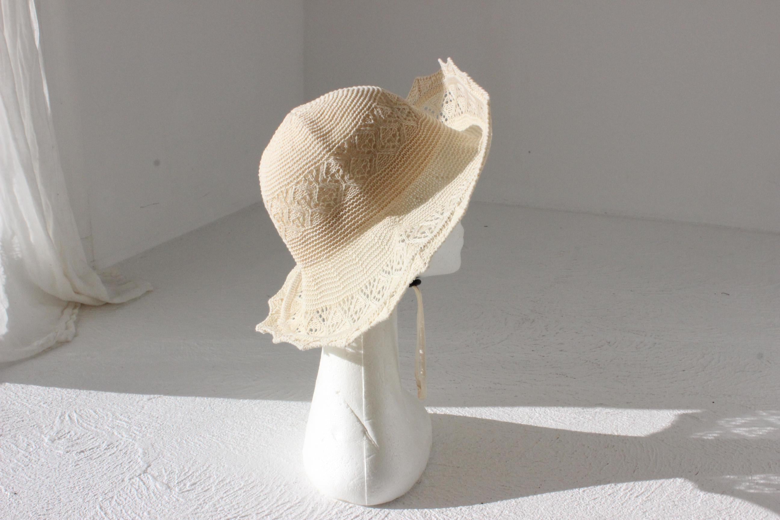 FUTURISM 90s Crochet Hat