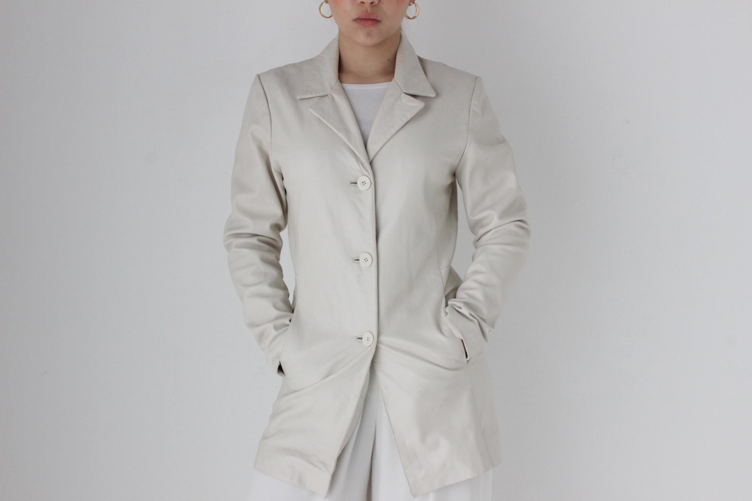 Minimal 90s White Leather Coat by Siricco