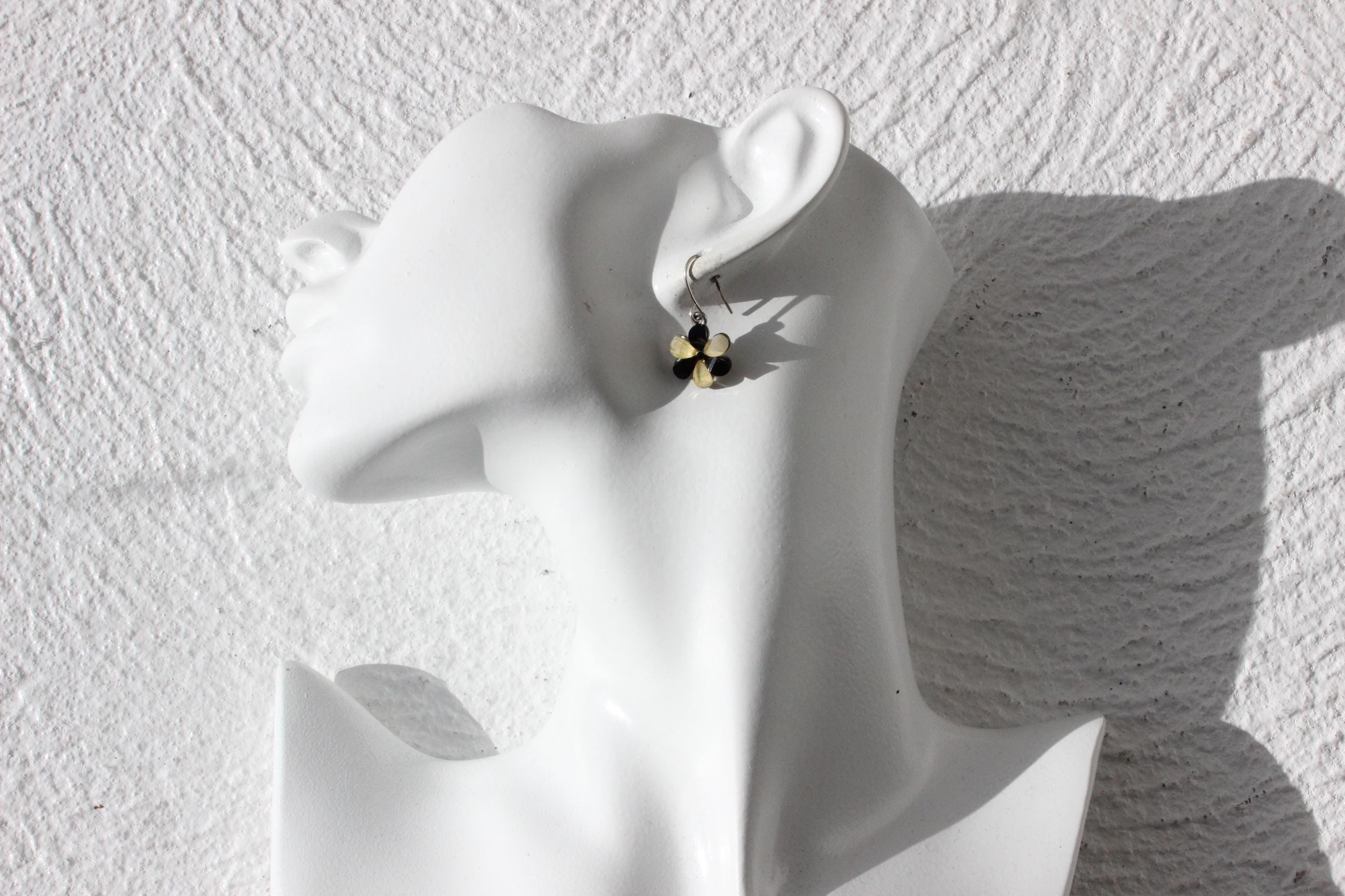 90s Beaded Flower Dangly Earrings