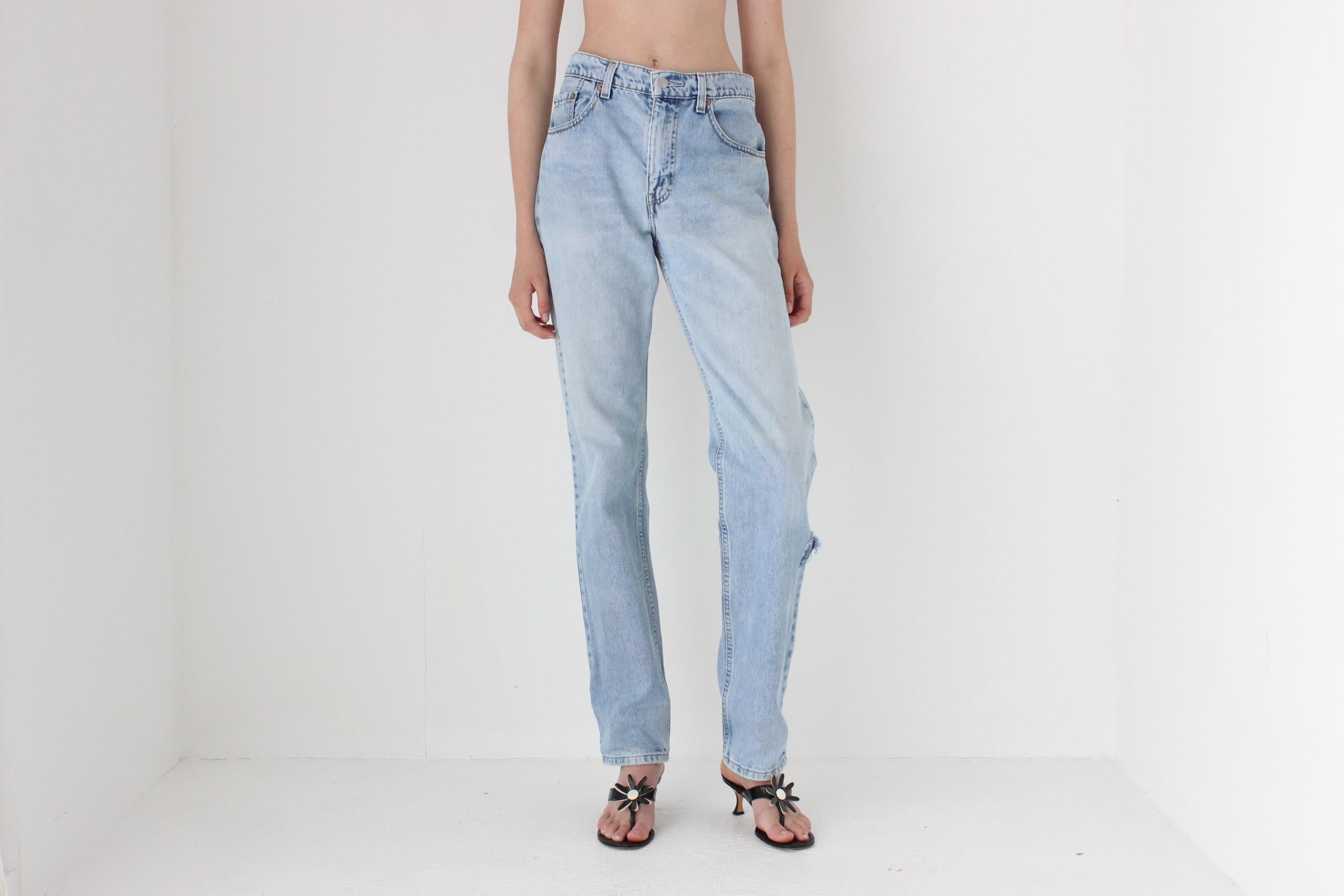 FRENCH COLLECTION 90s LEVIS 504 Light Wash Denim Jeans