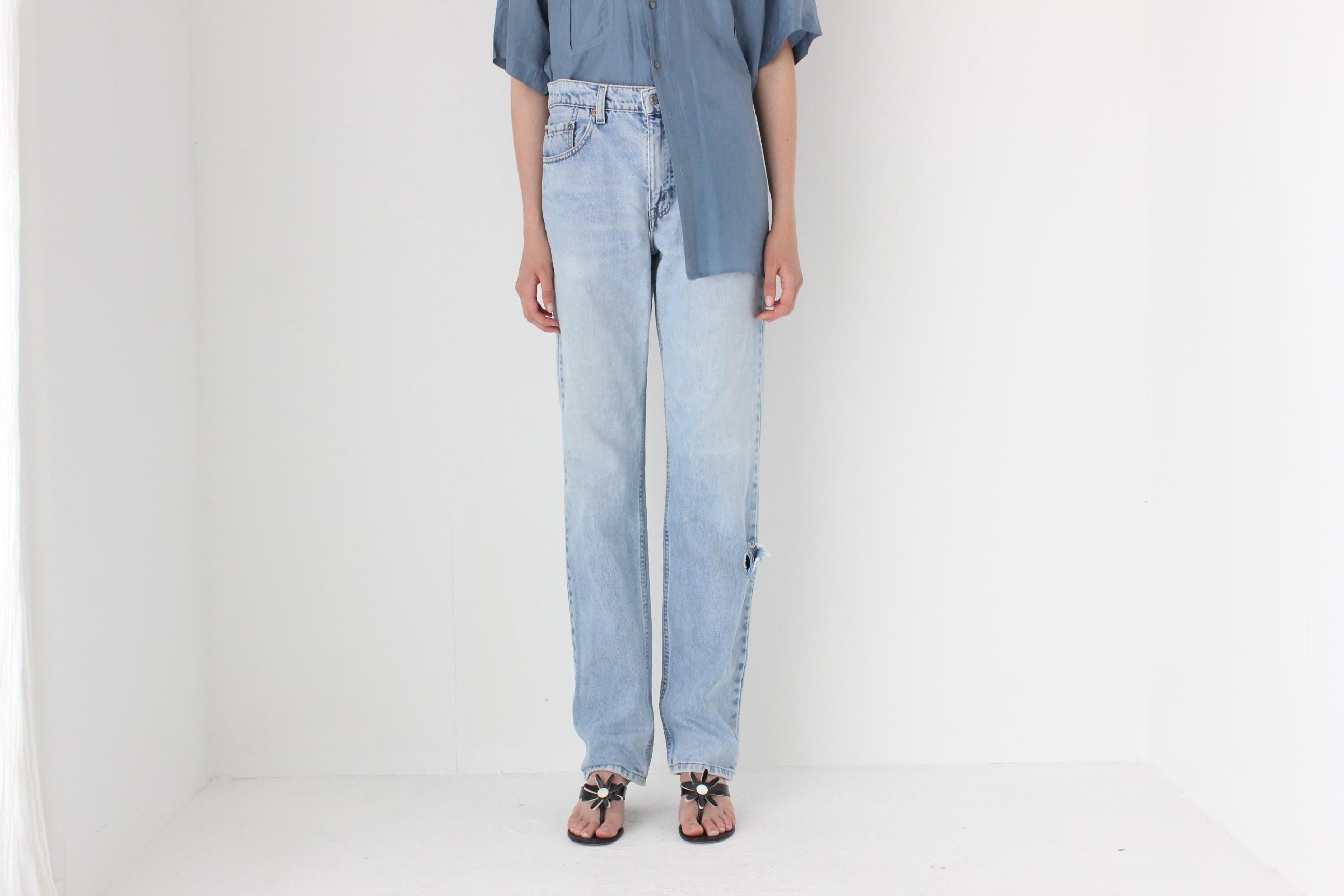 FRENCH COLLECTION 90s LEVIS 504 Light Wash Denim Jeans