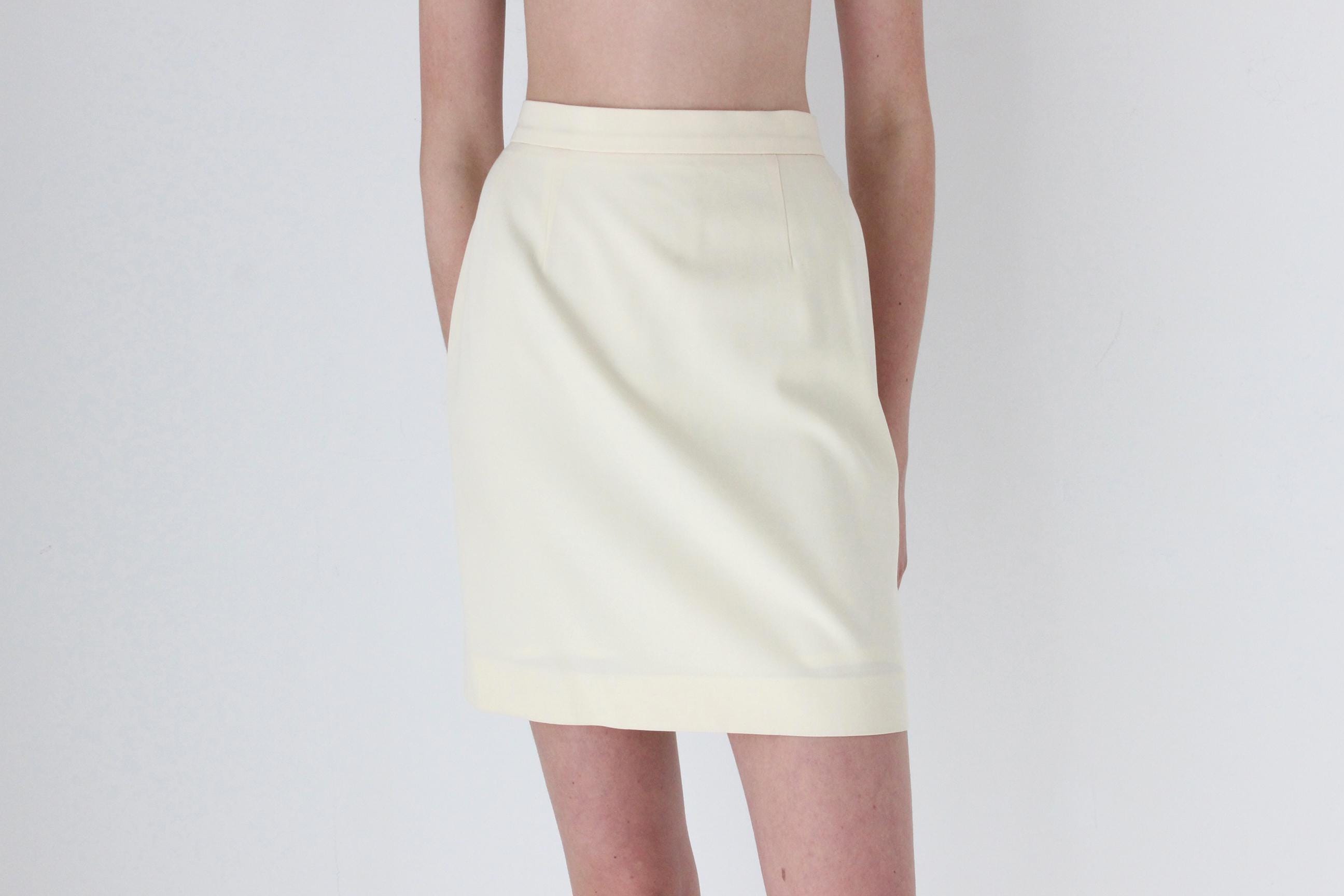 FRENCH COLLECTION 90s Lanvin Minimal Cream Mini Skirt