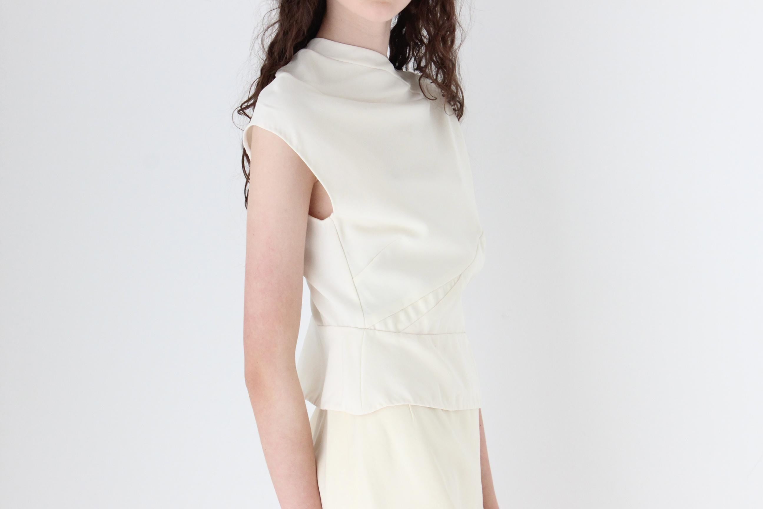 FRENCH COLLECTION 2000s Narcisco Rodriguez Asymmetric Twist Top