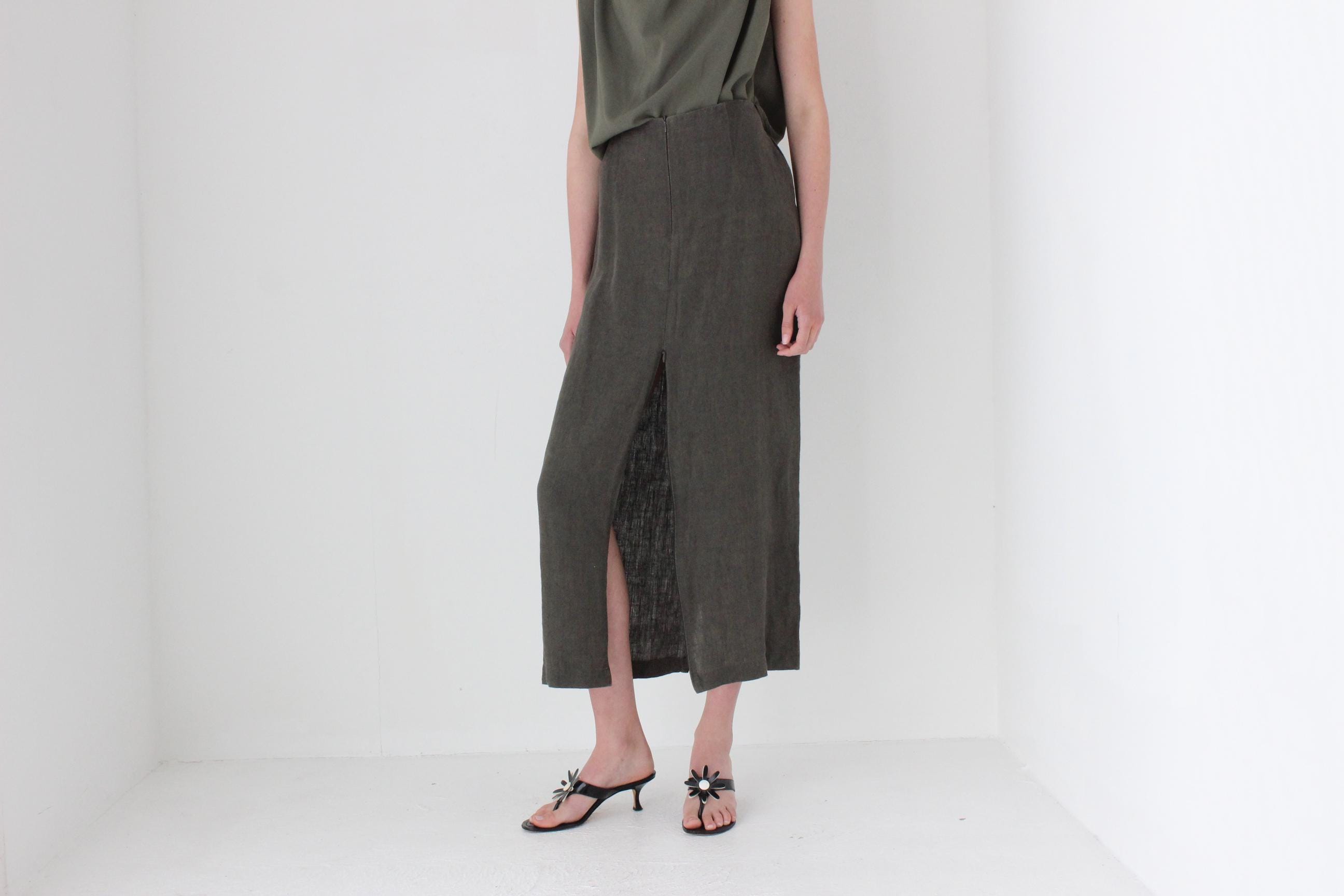 FRENCH COLLECTION 90s Khaki Linen Skirt w/ Convertible Zip