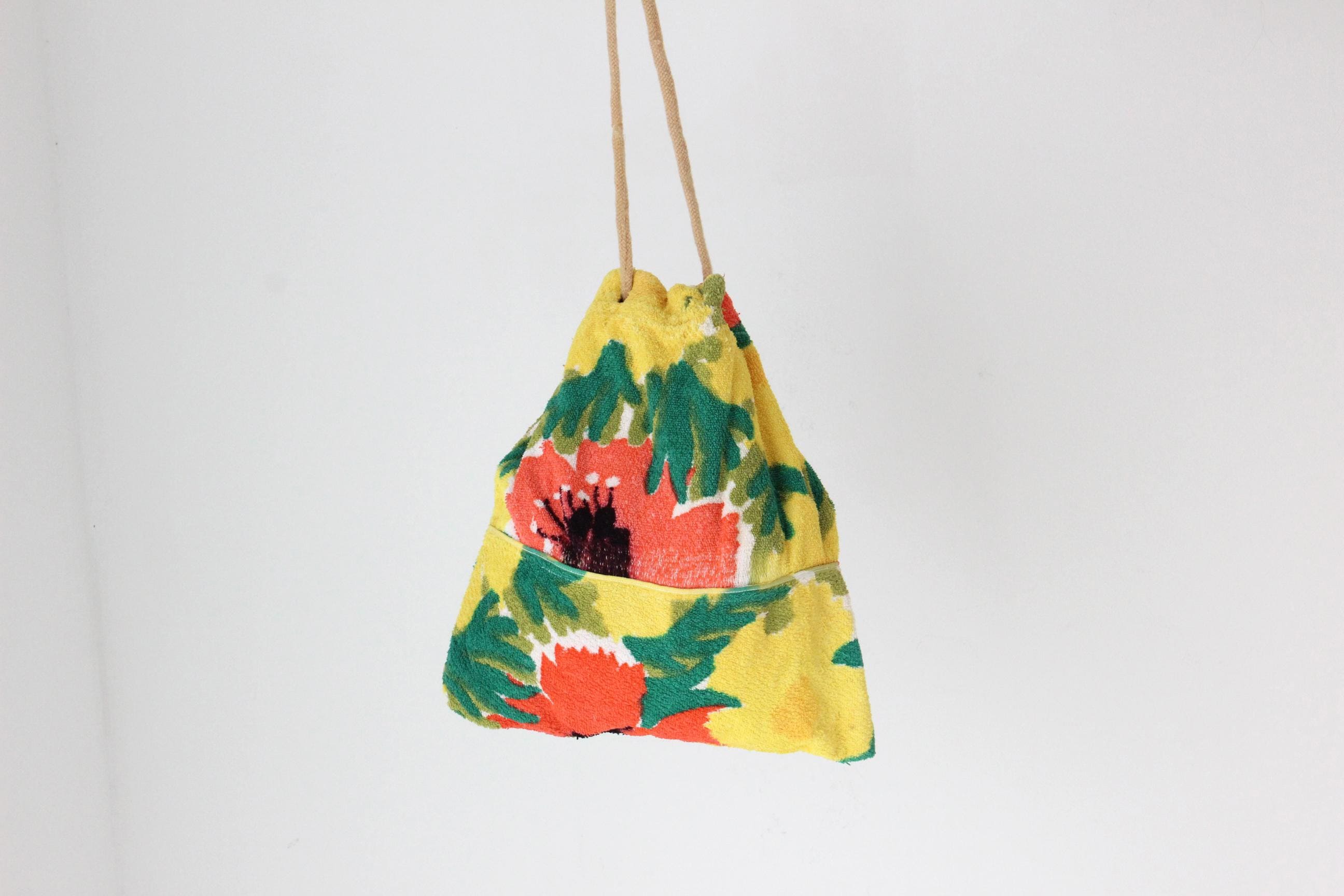 FRENCH COLLECTION 70s Rainbow Floral Towelling Beach Set