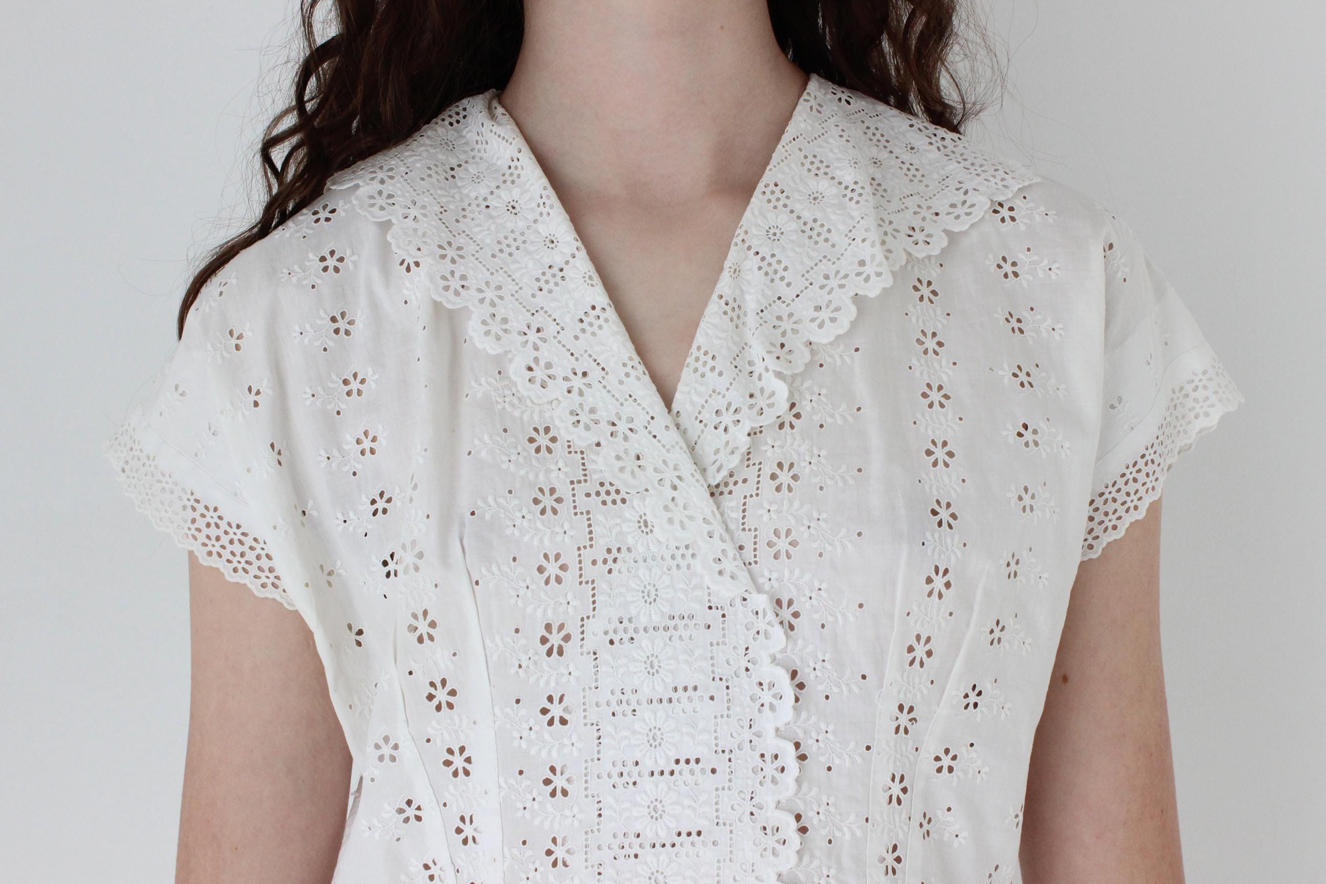 FRENCH COLLECTION Antique Broderie Anglaise Cotton Crop Top