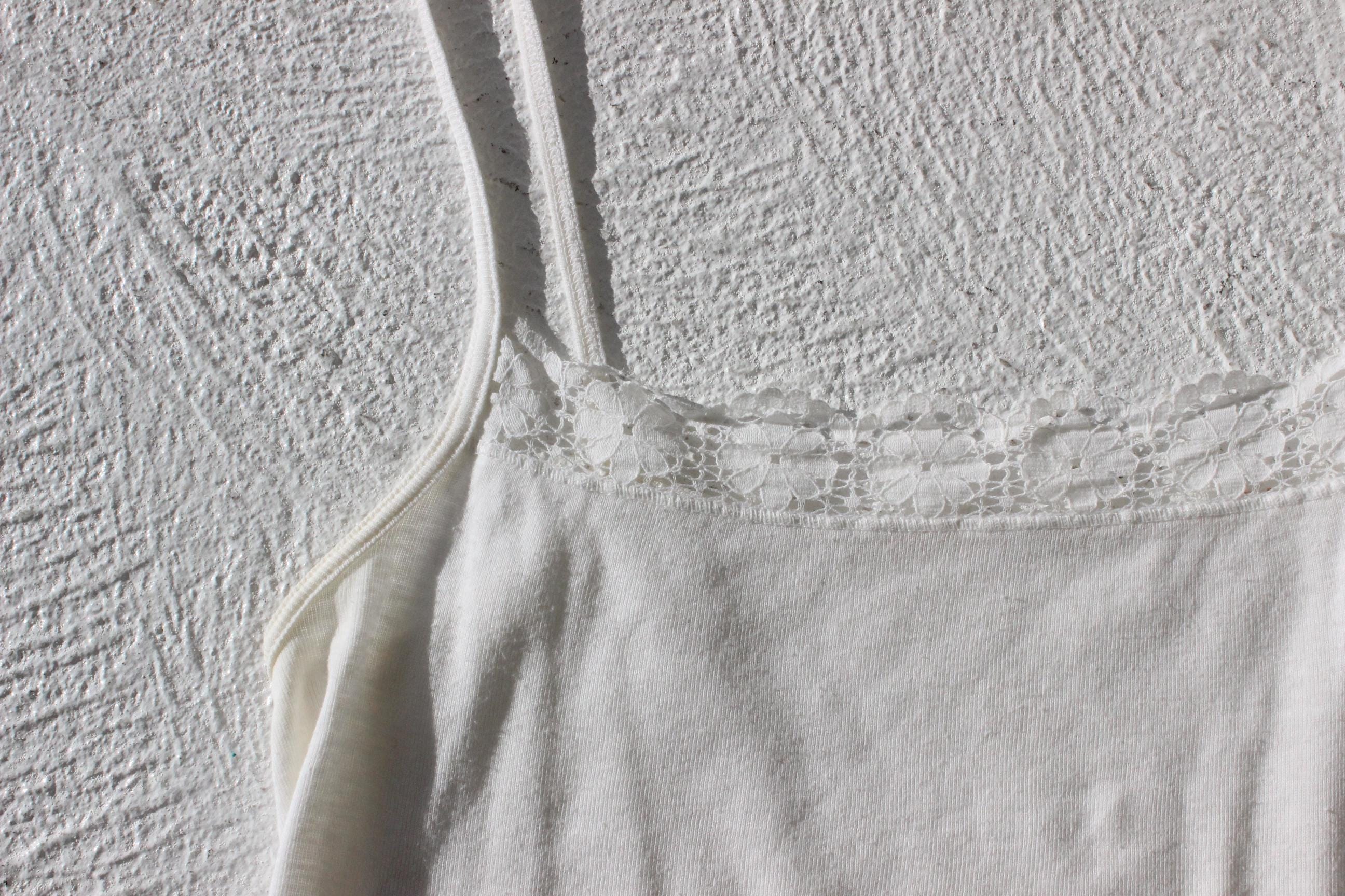 FRENCH COLLECTION 70s White Ribbed Cotton Tank w/ Lace Trim