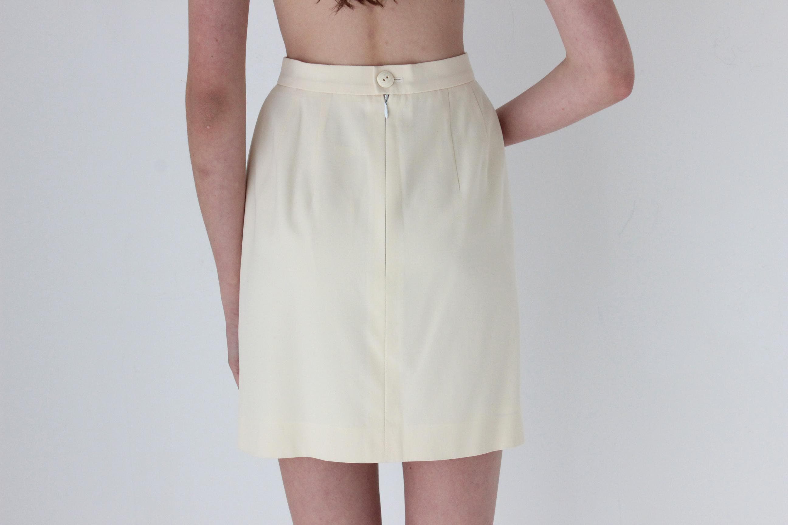 FRENCH COLLECTION 90s Lanvin Minimal Cream Mini Skirt
