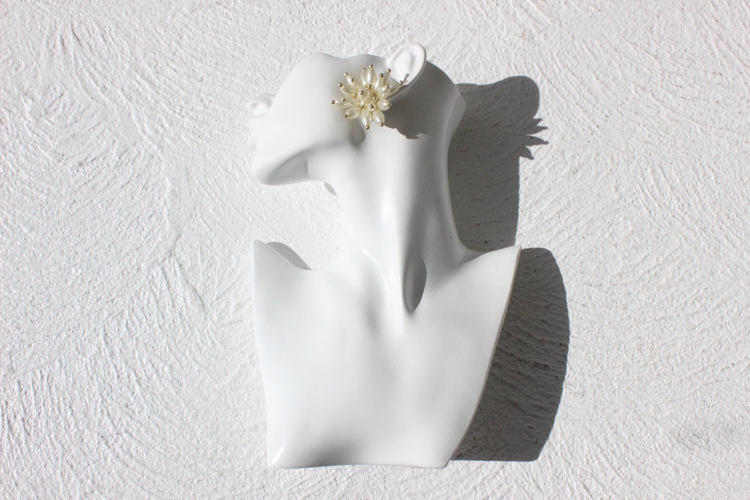 80s Pearl 'Flower' Cluster Clip Ons