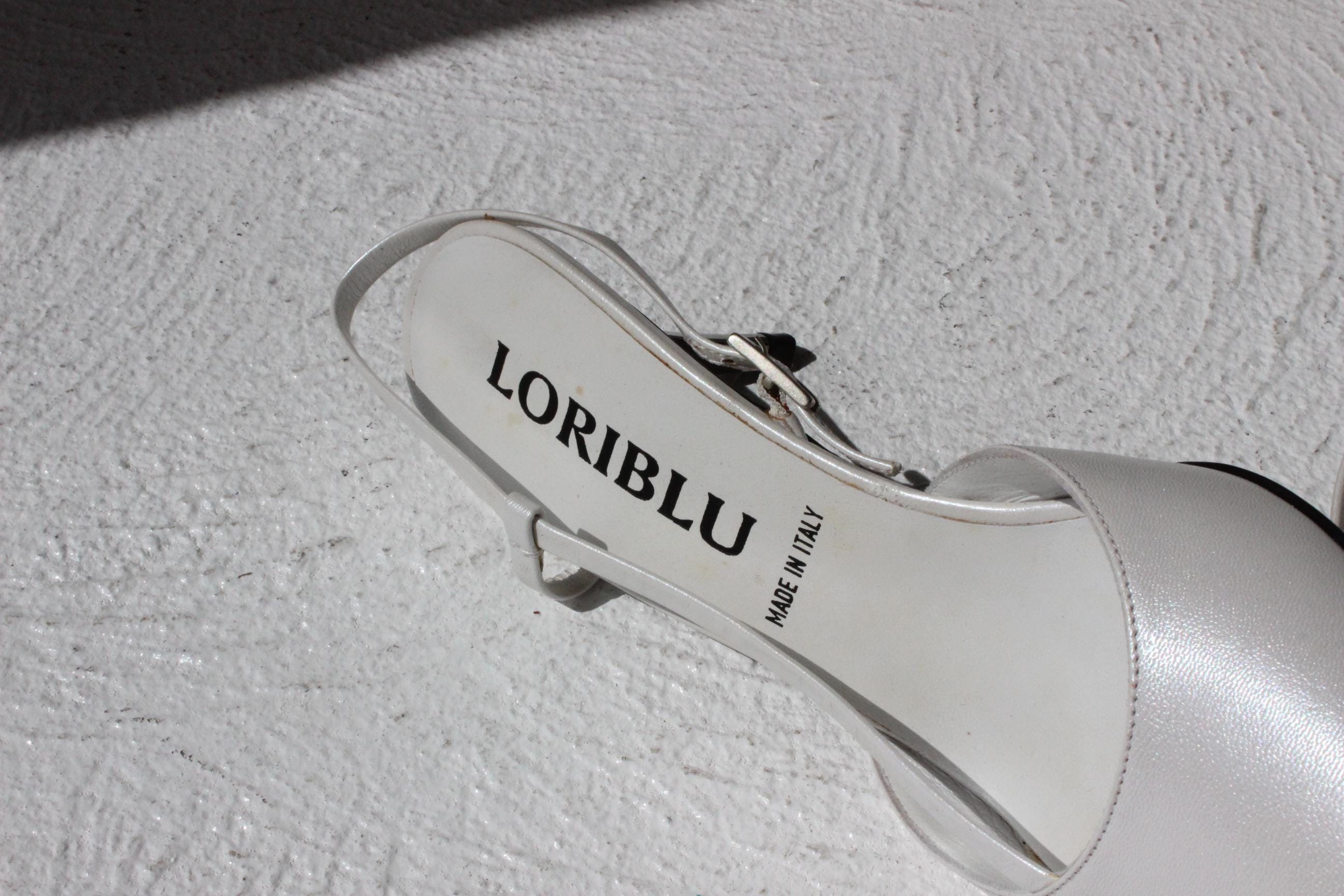 Y2K Italian Vintage Pointed Leather Heels - Euro 39