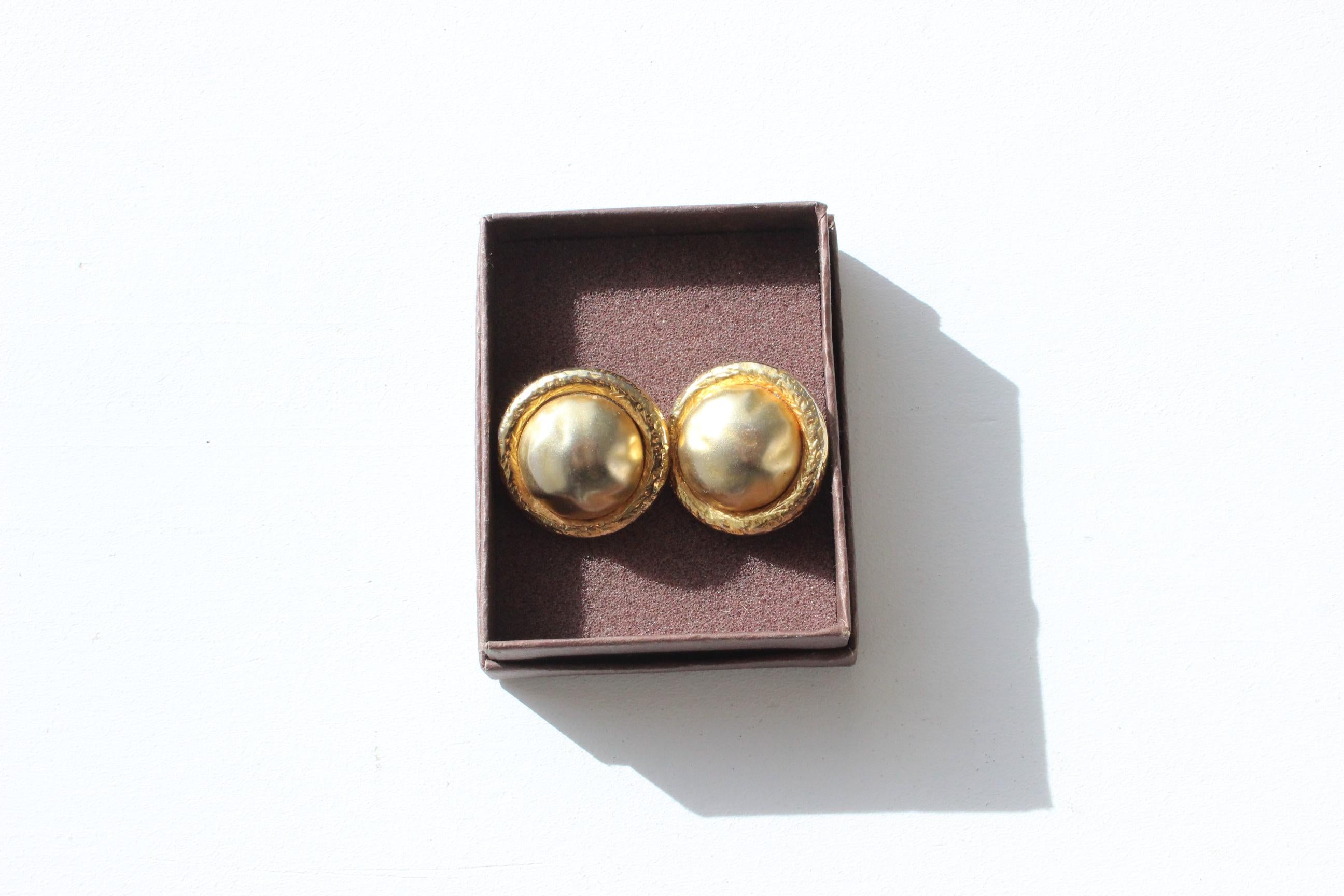 80s Modernist Chunky Gold Clip Ons