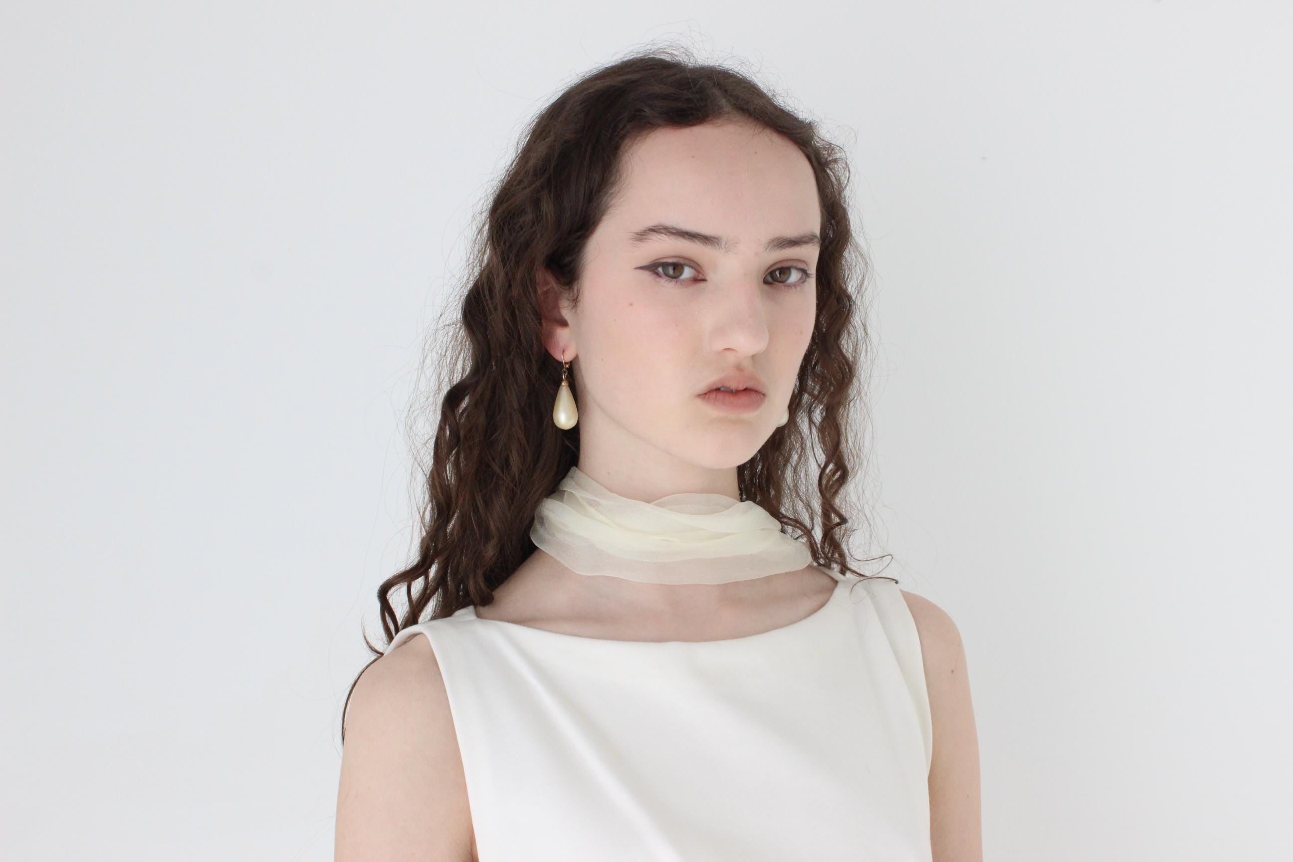 80s Dangling Teardrop Pearl Earrings
