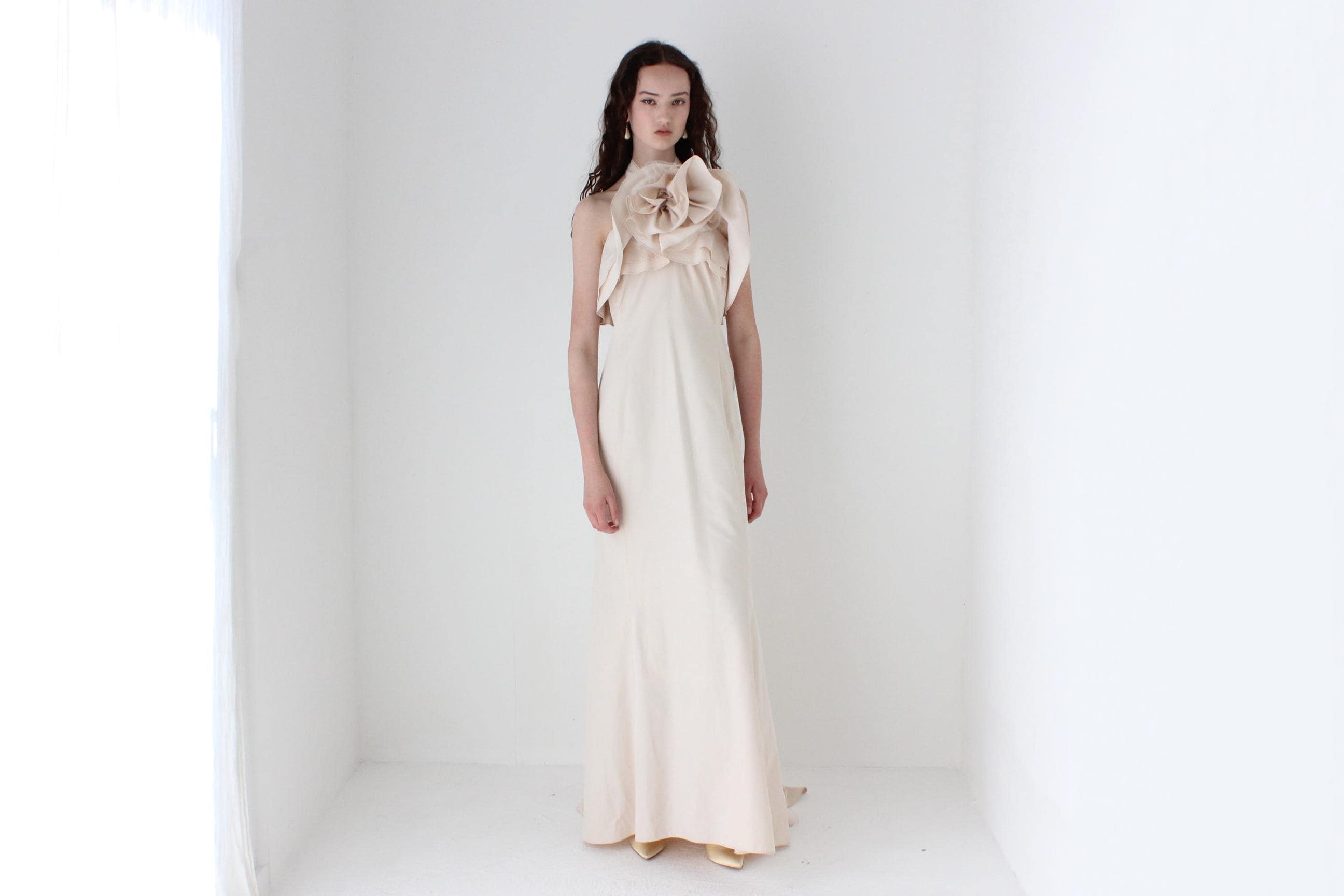 2000s Carla Zampatti Blush Pink Trumpet Hem Gown w/ Big Flower