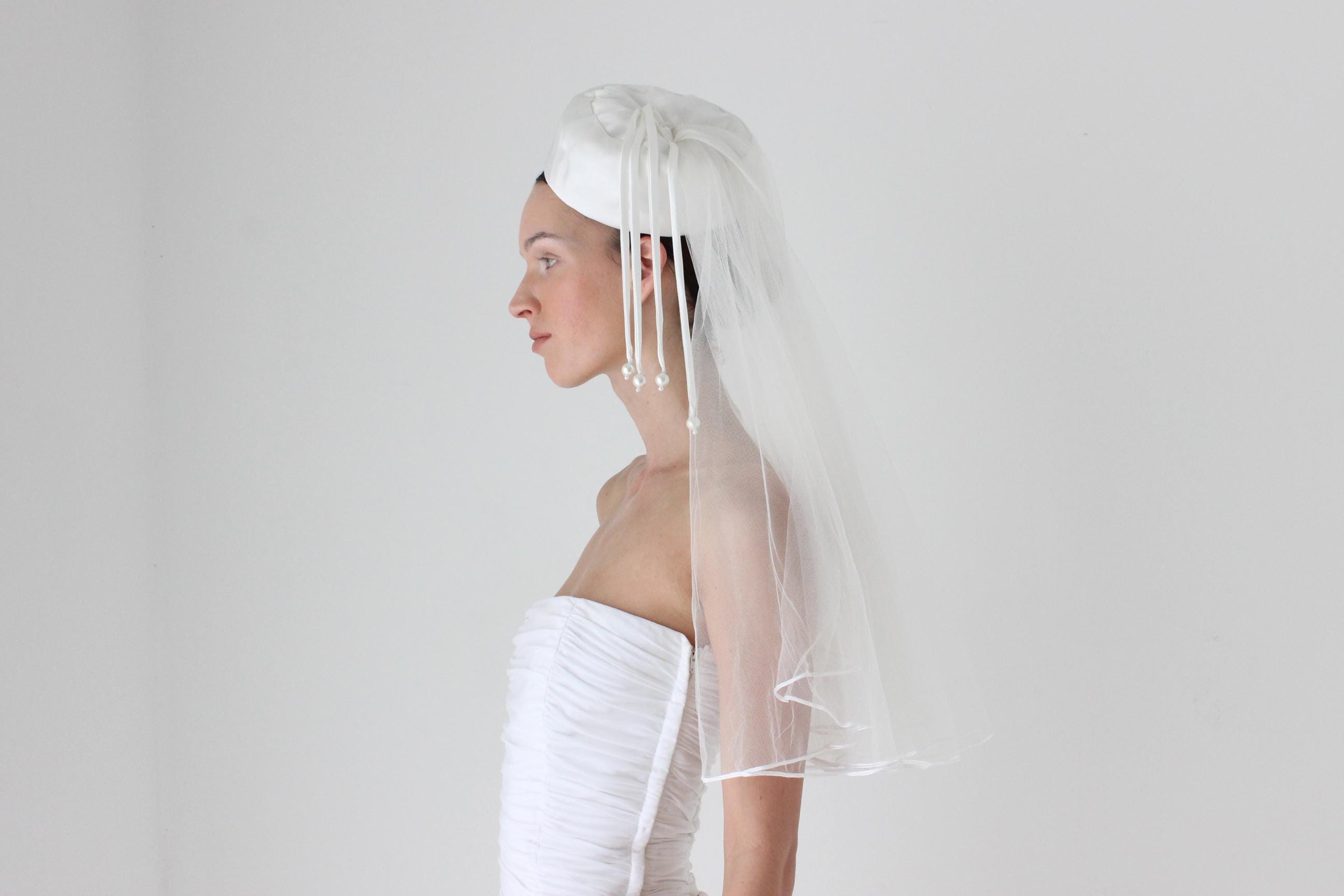 80s Satin Pillbox Bridal Hat w/ Veil