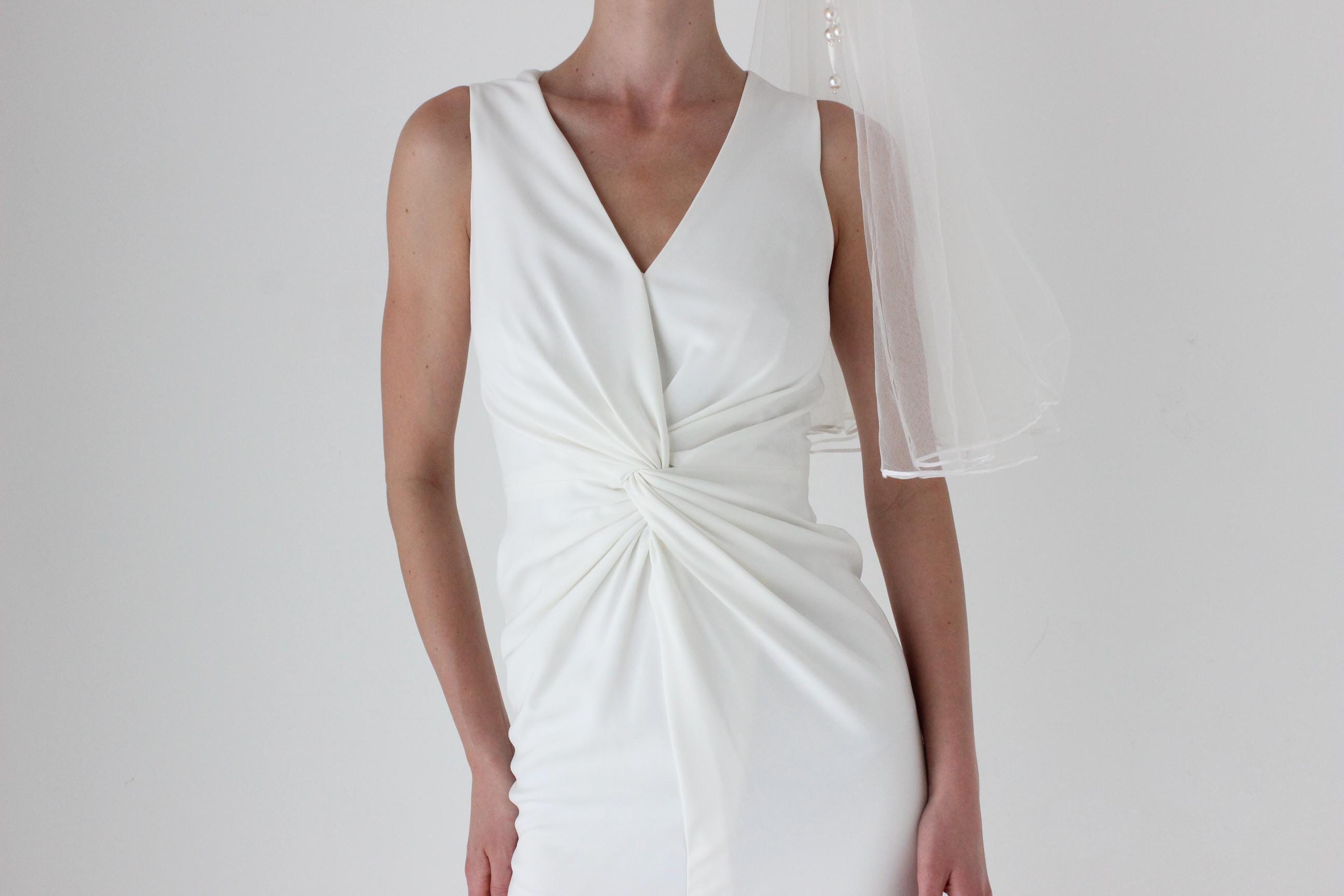 2000s Badgley Mischka Plunge Neck Twist Dress