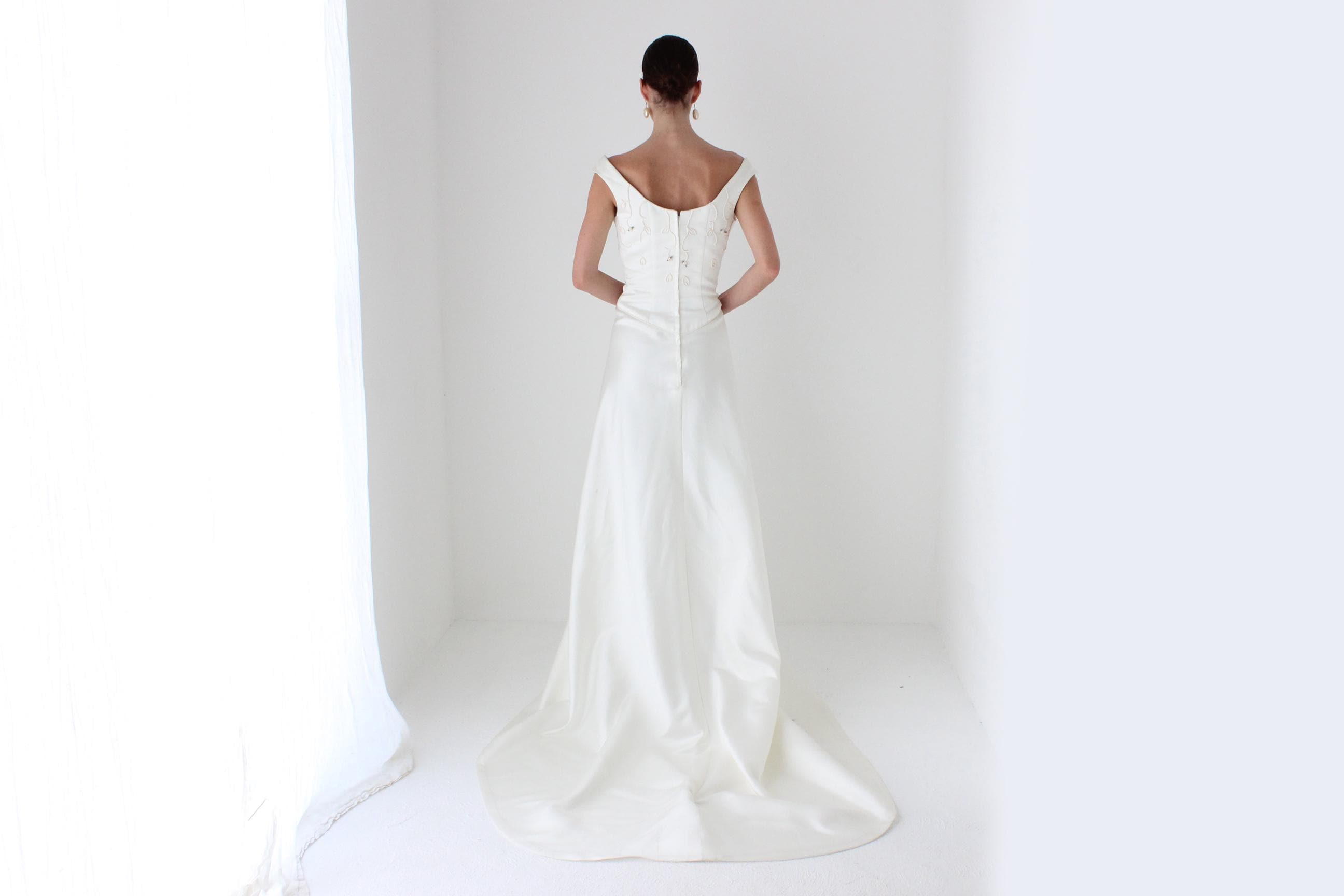 Romantic 1990s Duchess Satin Pearl Bodice Wedding Gown