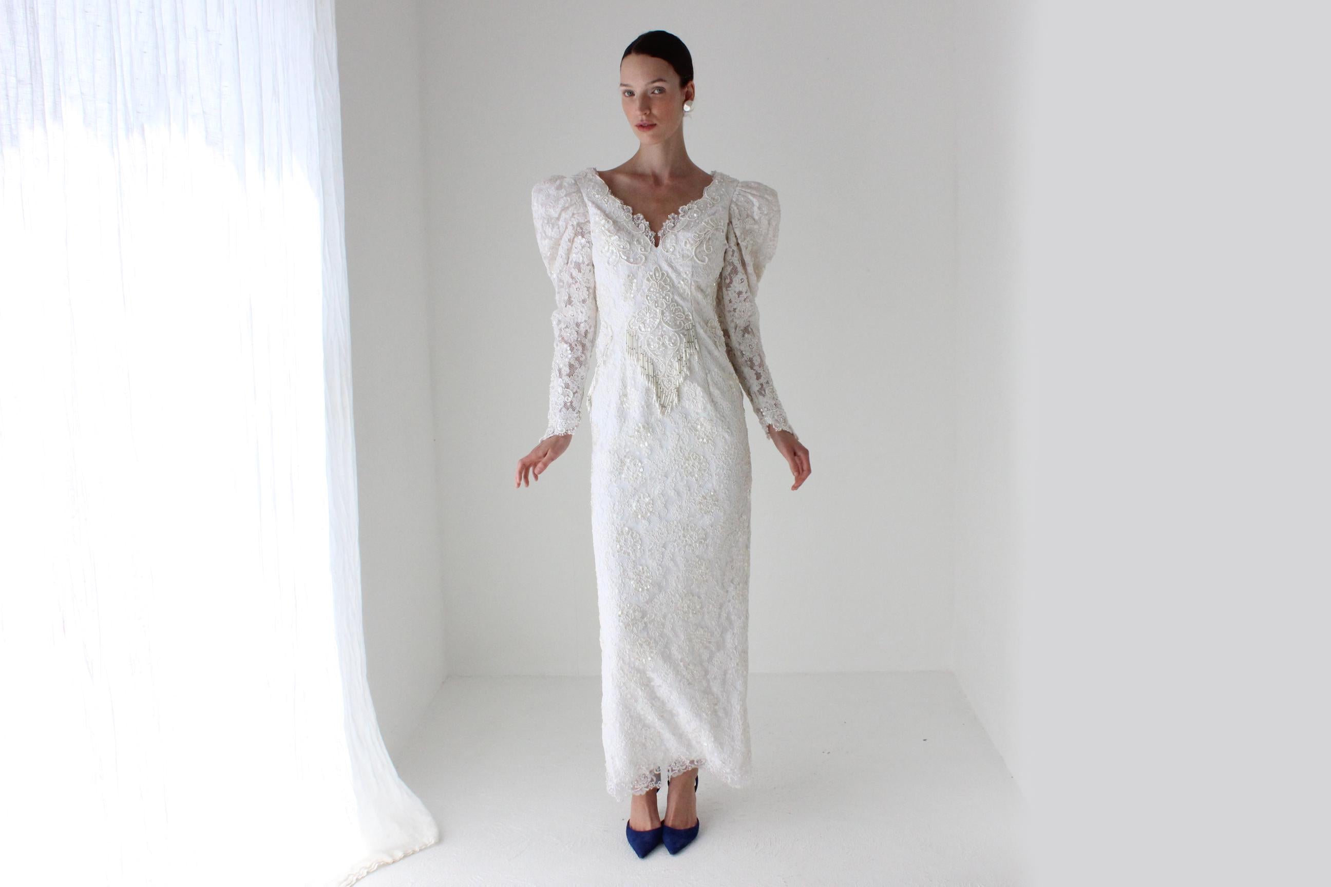 Fab 1980s Vegas Wedding Lace Puff Shoulder Dress