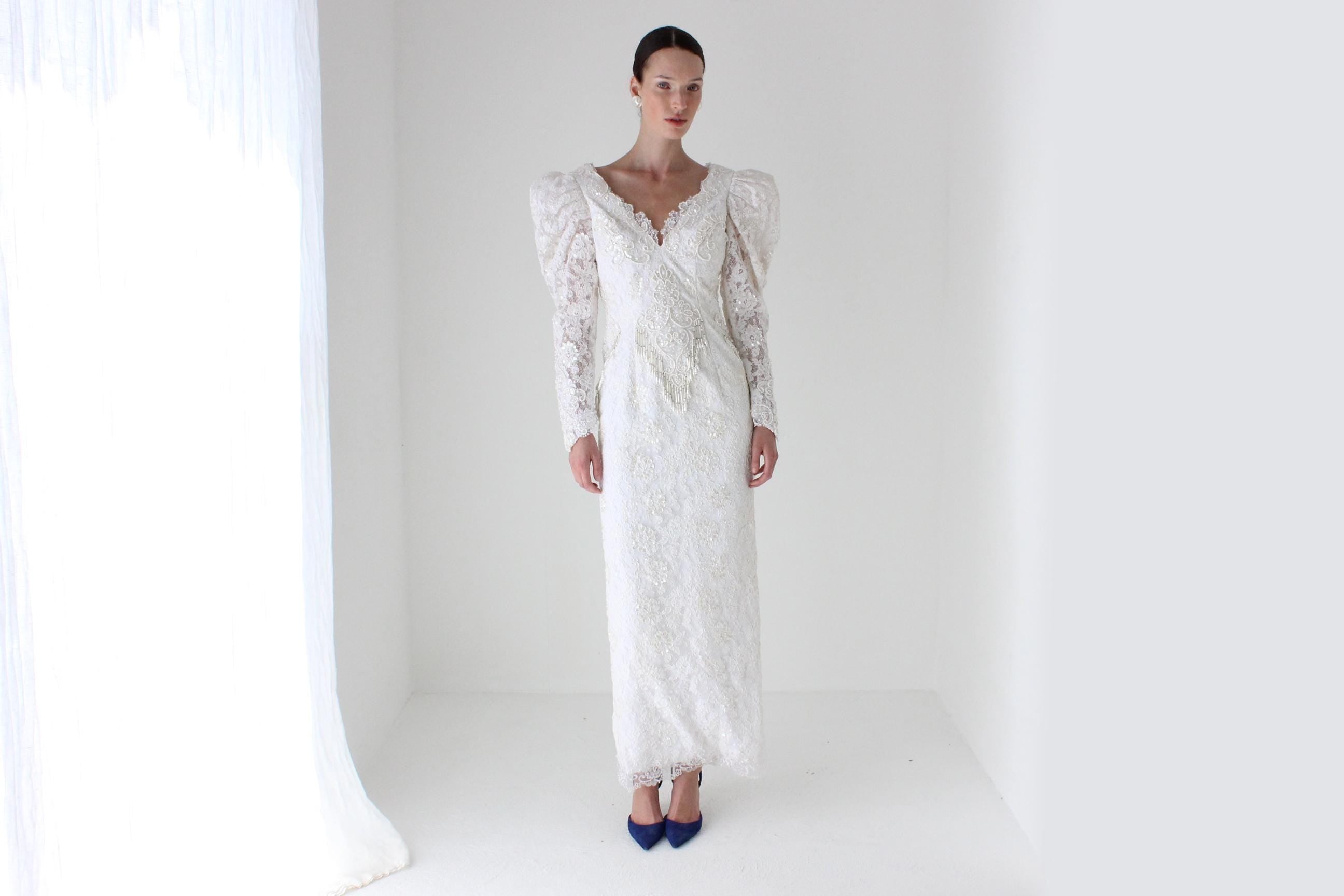 Fab 1980s Vegas Wedding Lace Puff Shoulder Dress