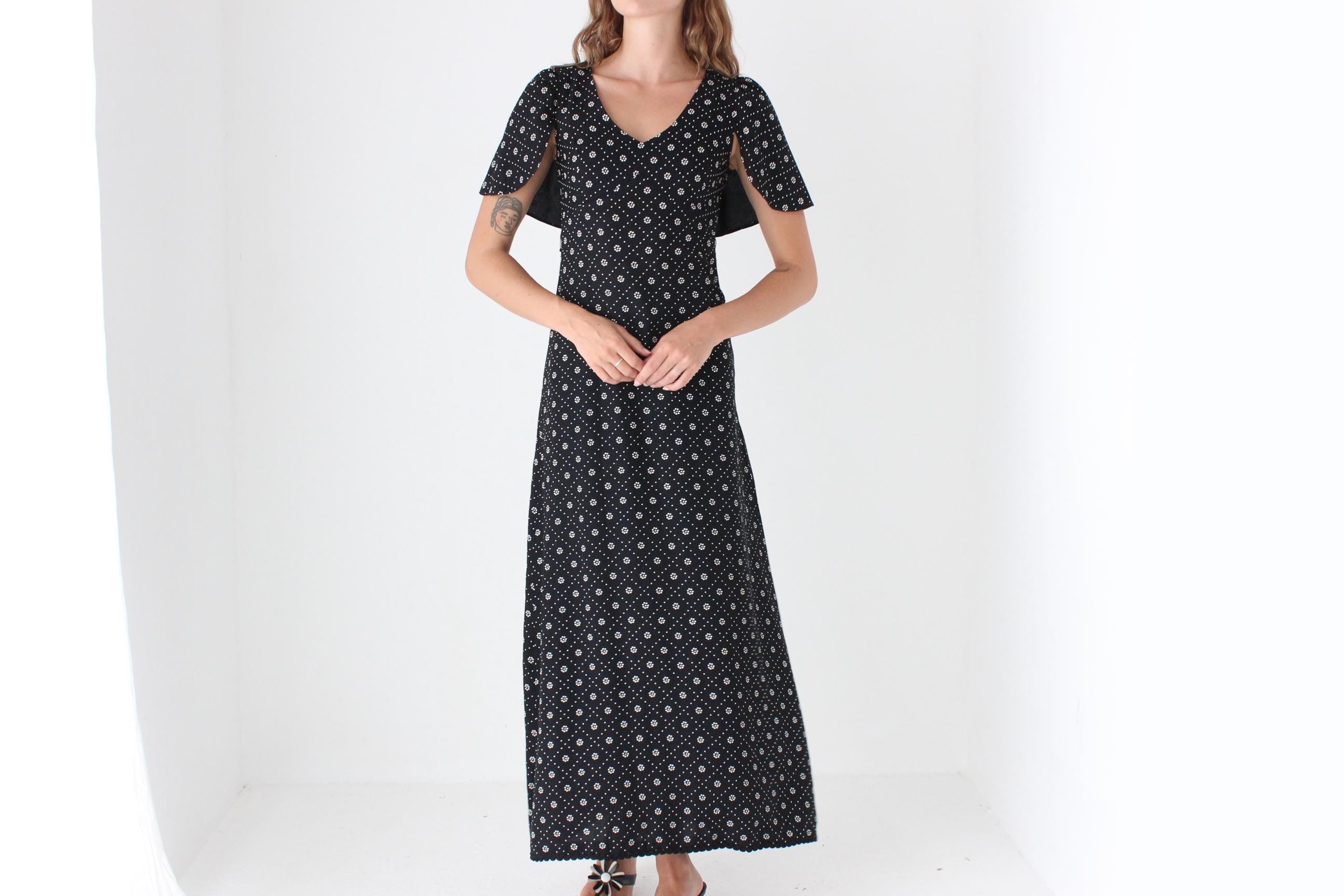 Stunning 70s Crepe Maxi Dress w/ Capelet Sleeves