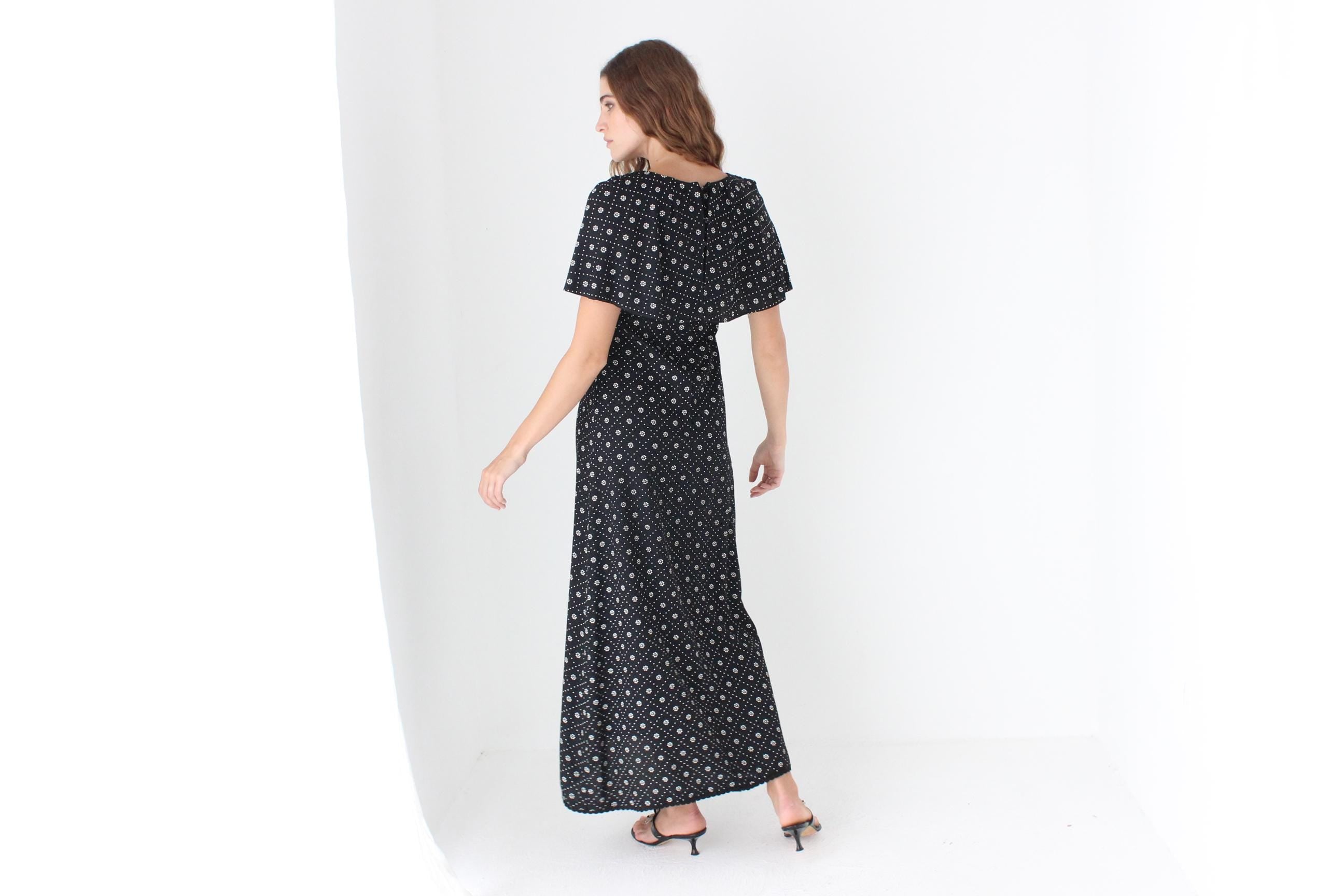 Stunning 70s Crepe Maxi Dress w/ Capelet Sleeves