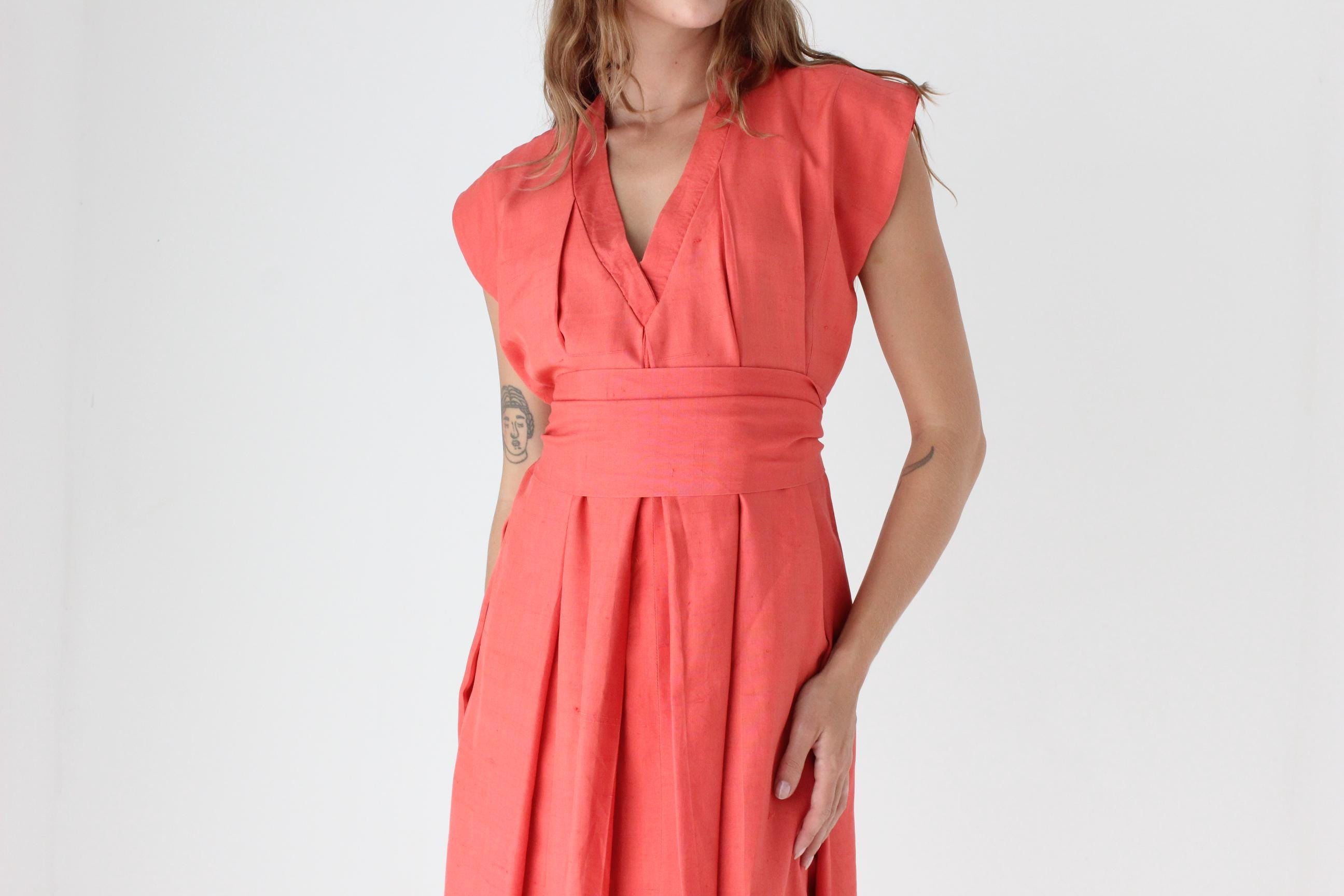 Handmade 80s Relaxed Coral V Neck Dress w/ Sash