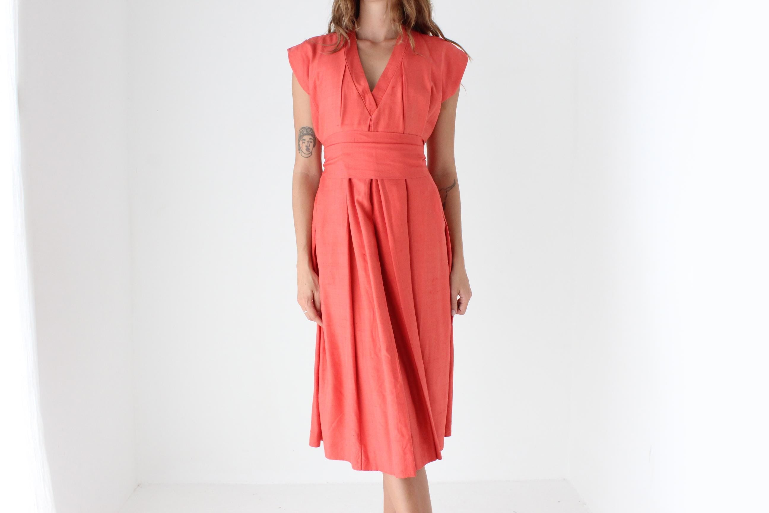 Handmade 80s Relaxed Coral V Neck Dress w/ Sash