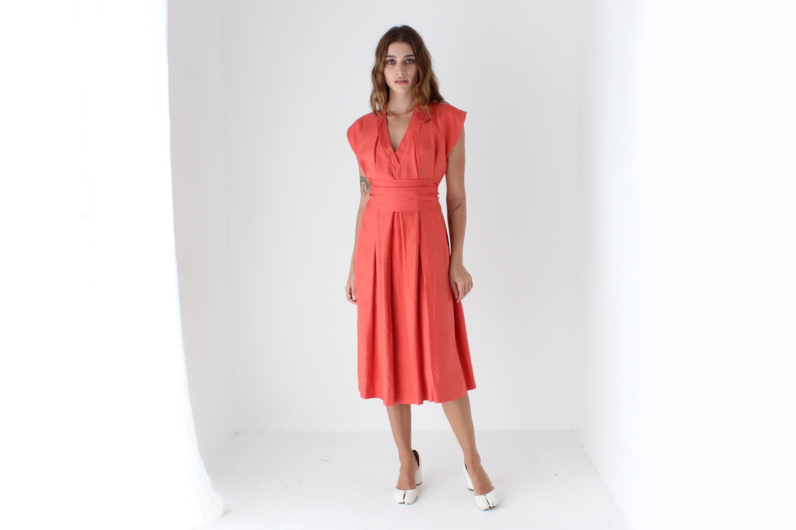 Handmade 80s Relaxed Coral V Neck Dress w/ Sash