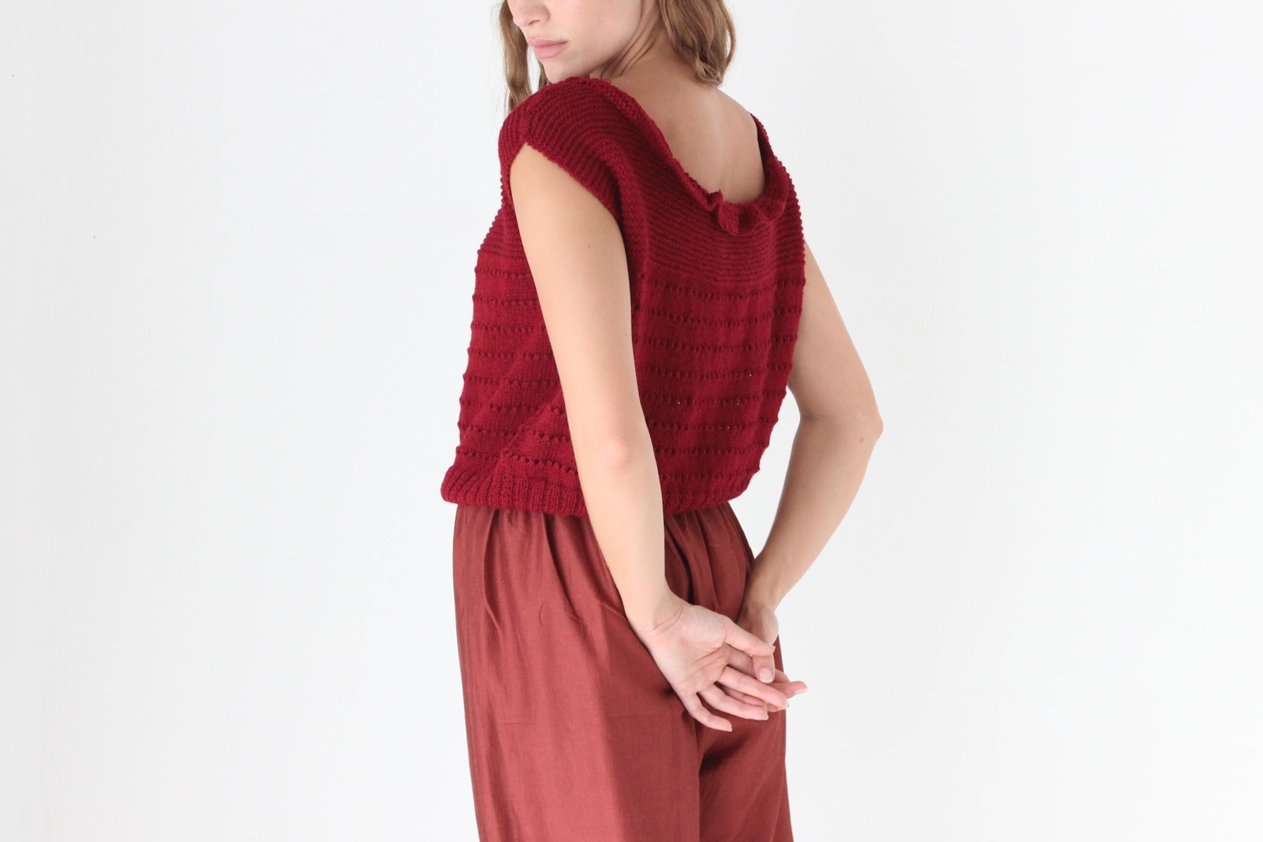 80s Hand Knit Ruffle Top