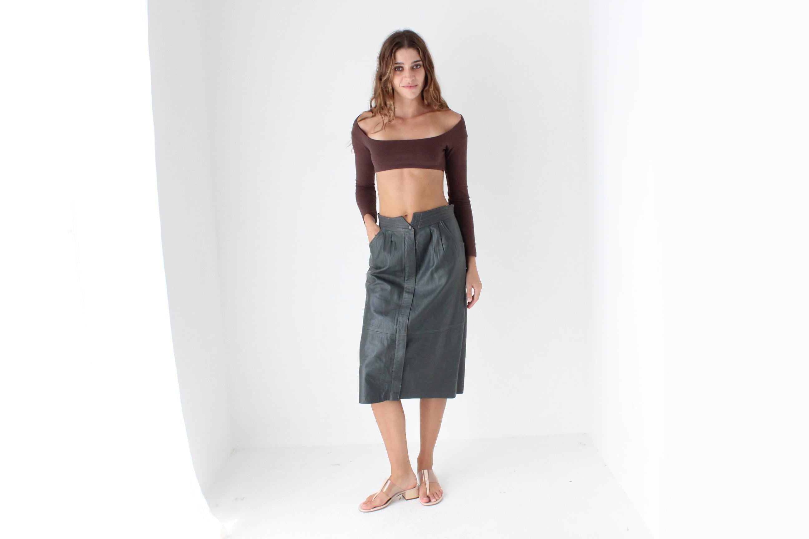 Chic 80s Pewter Grey Leather Skirt