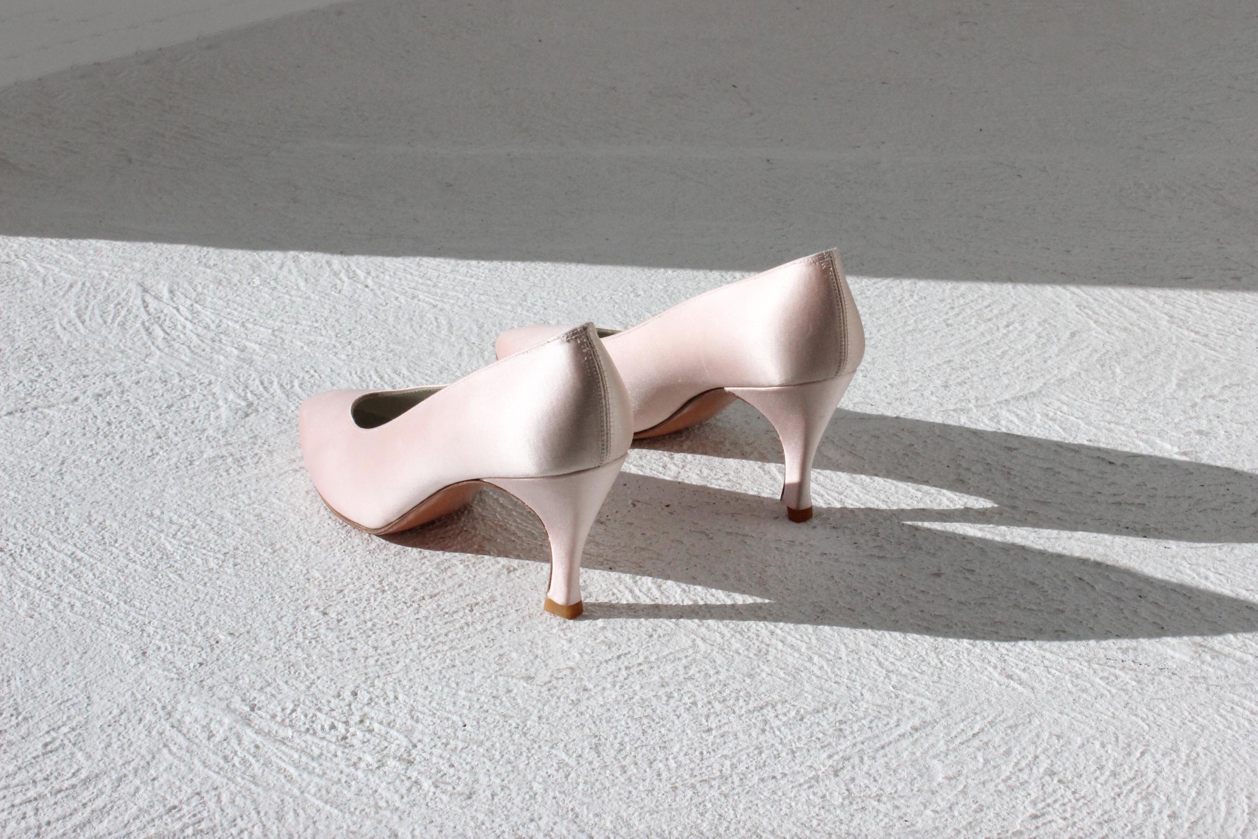 90s Stuart Weitzman Ballet Pink Satin Pumps - Euro 35