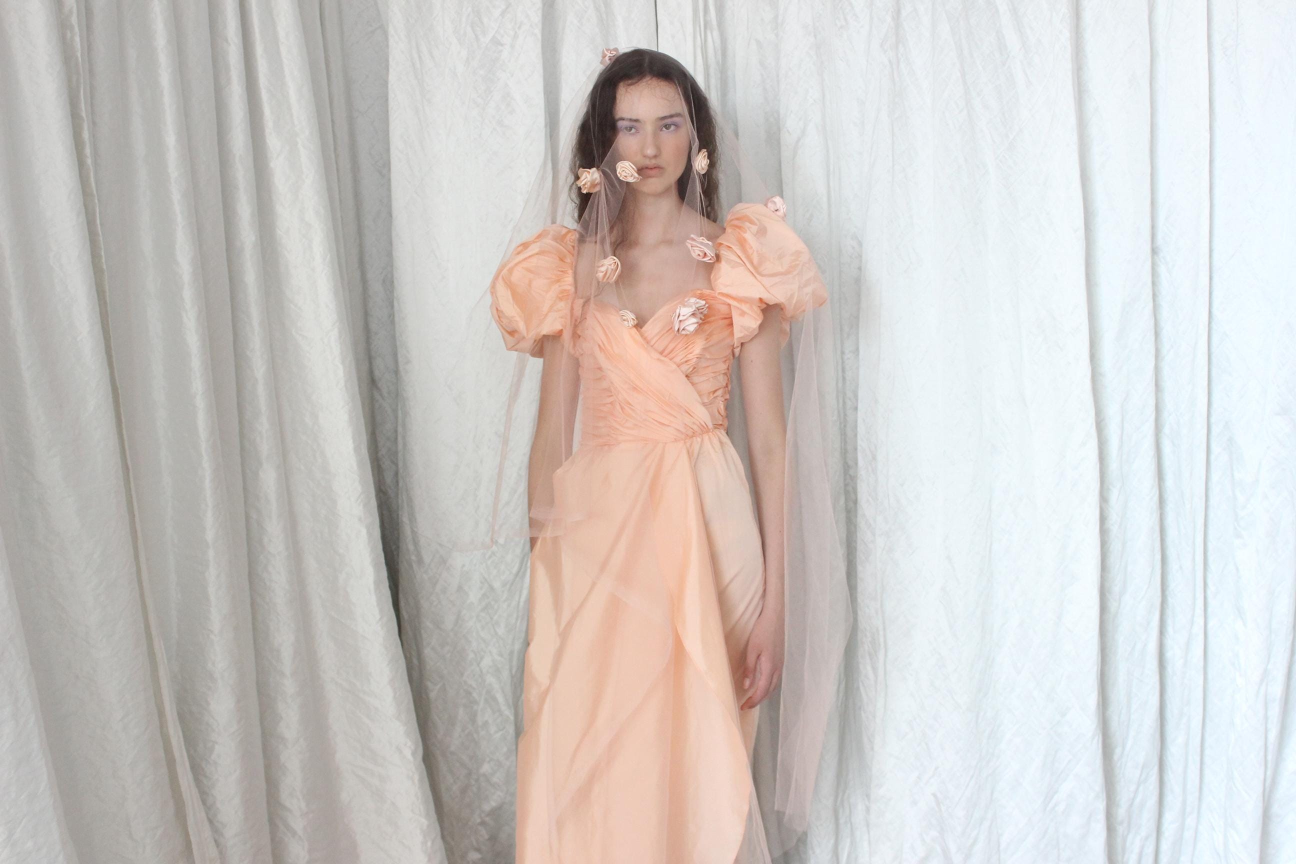 1980s Rocha Vibe Peach Puff Taffeta Gown