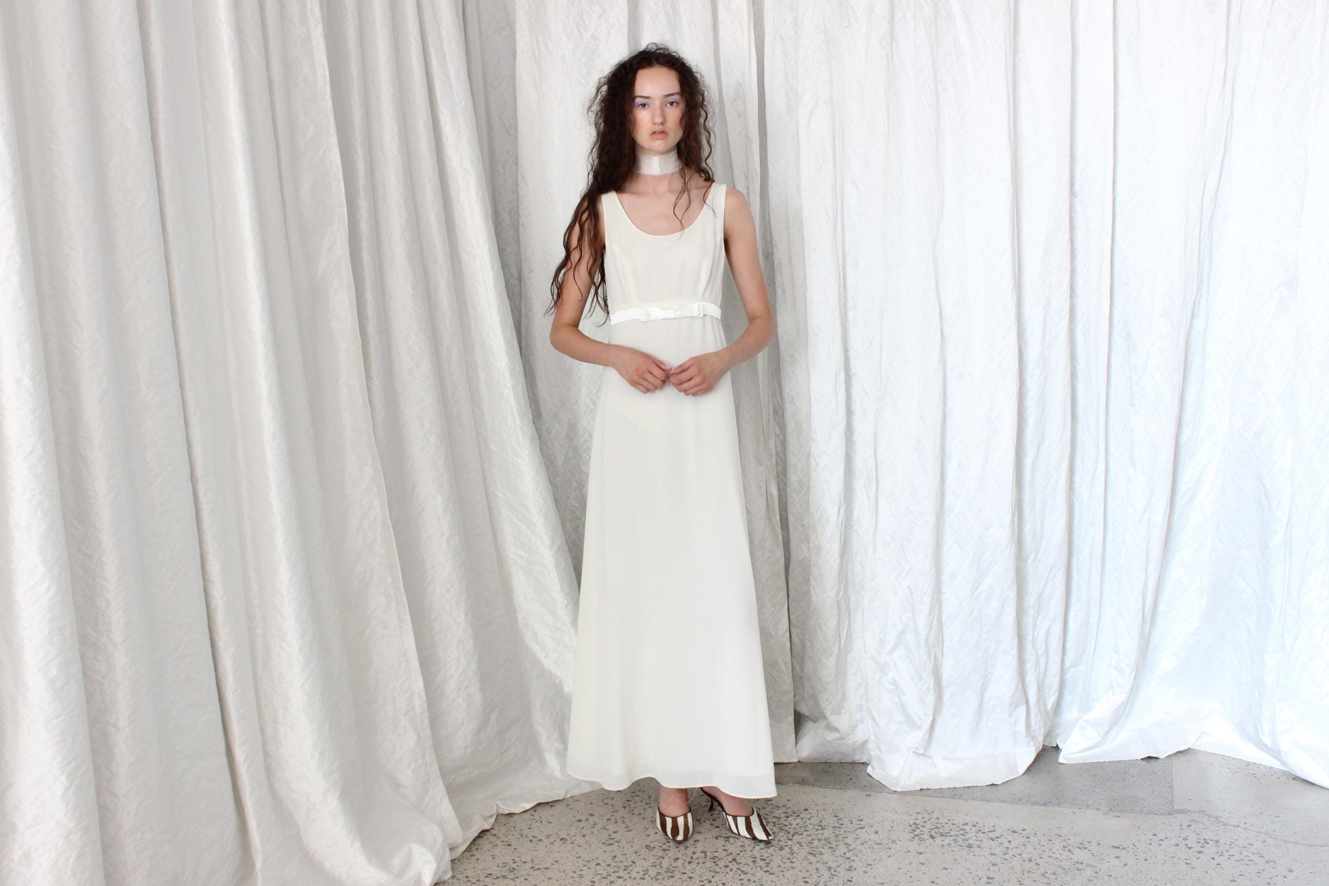 90s Dreamy Ivory Scoop Neck Empire Waist Wedding Dress