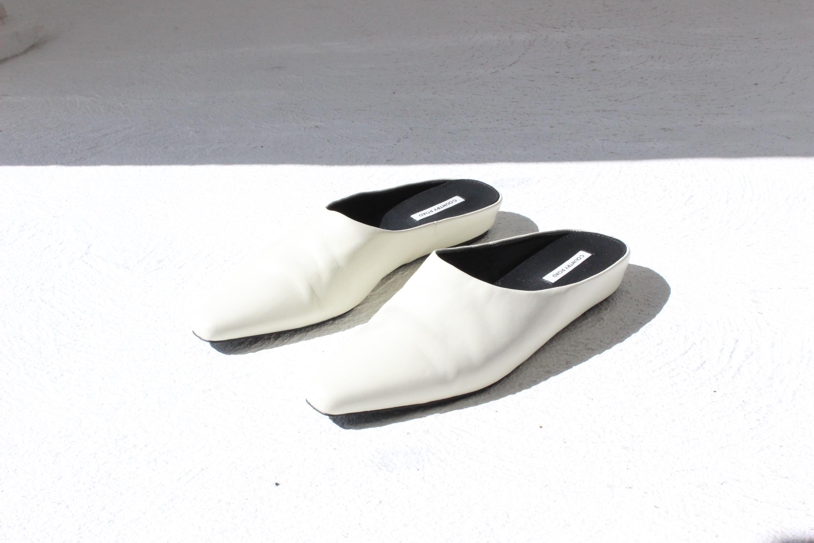 Contemporary Ecru Leather Slip Ons - Euro 40