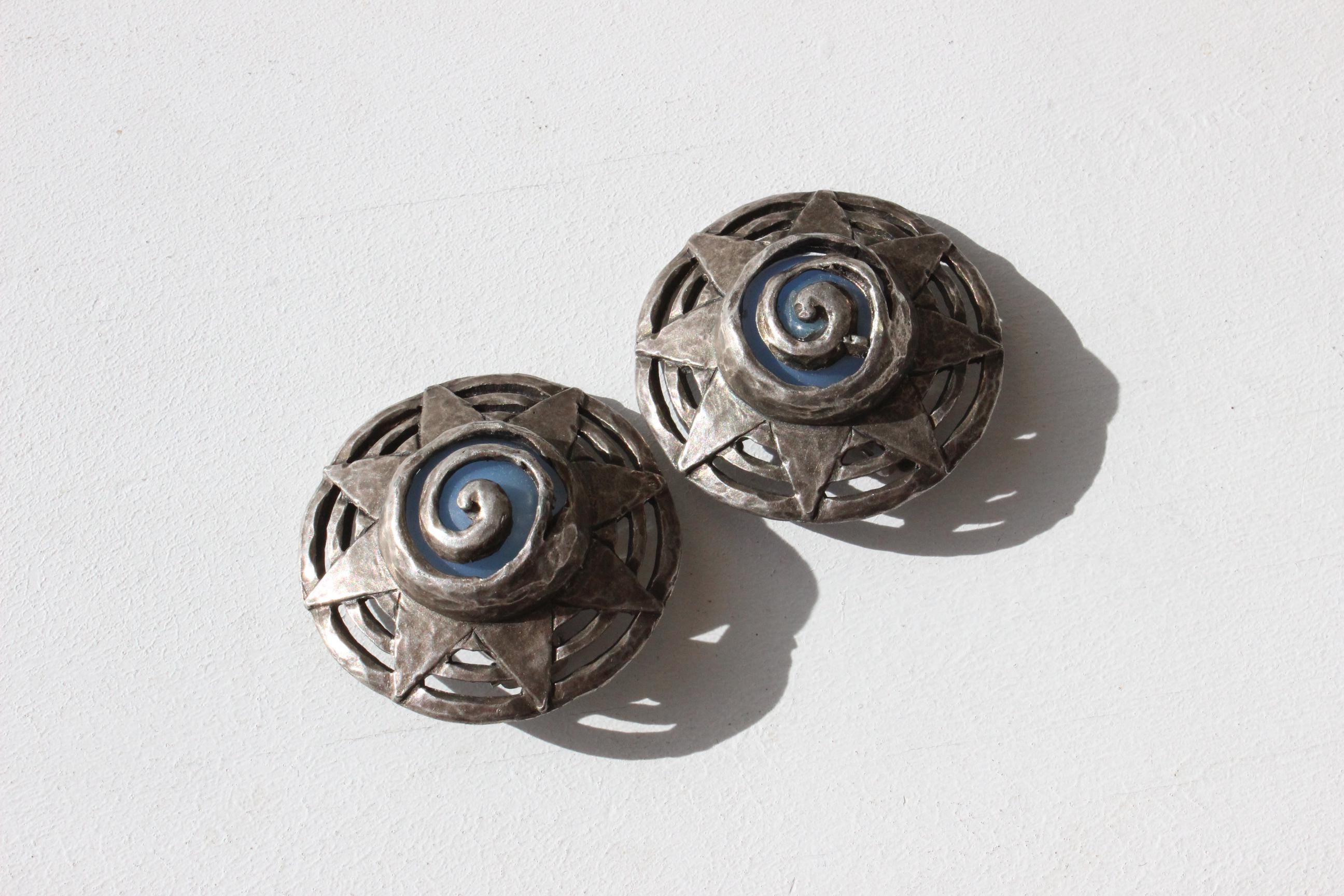 80s Hammered Silver Swirly Sun Clip Ons