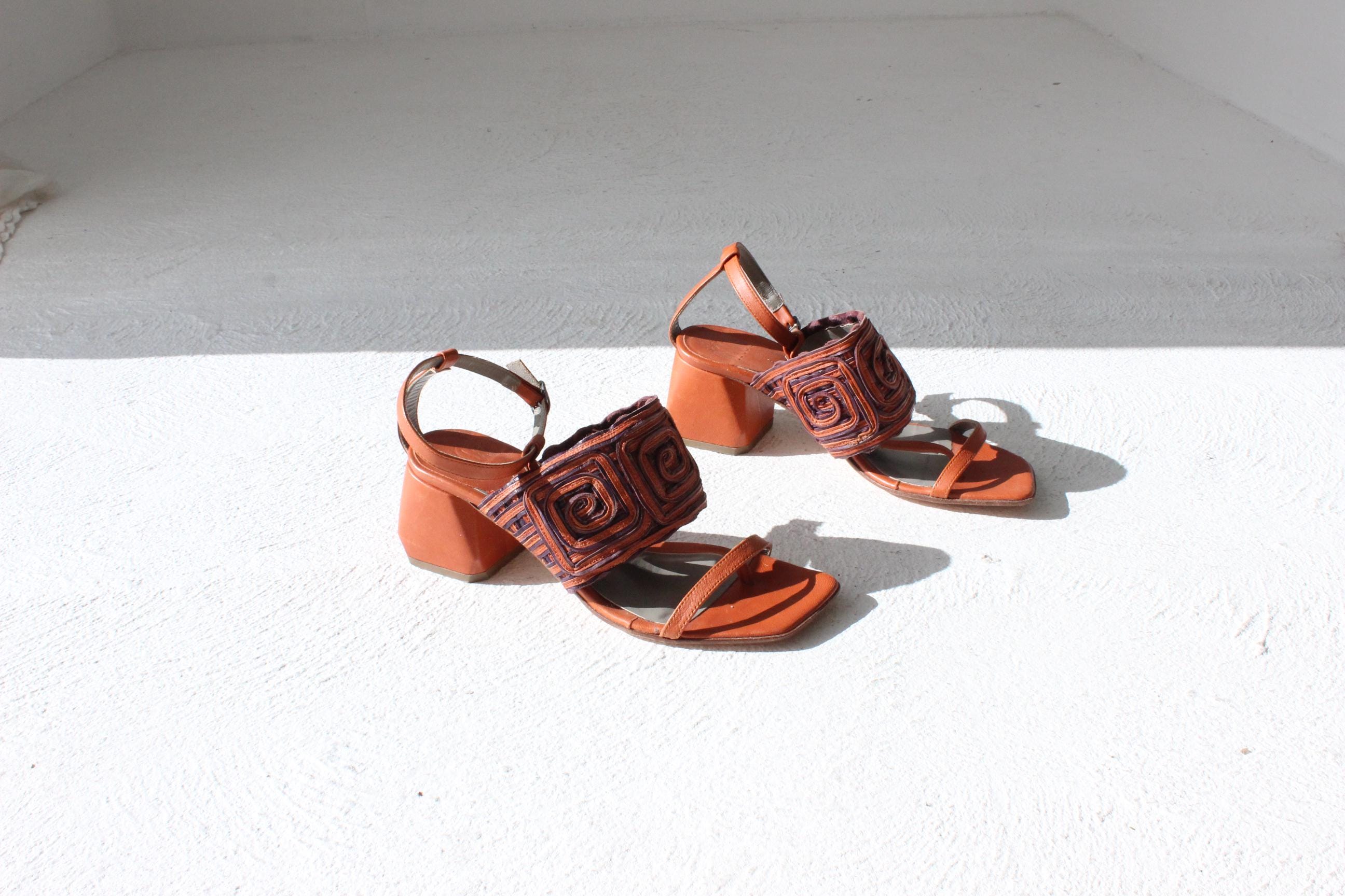 IXOS Leather Arty Abstract Sculptural Sandals ~ Euro 39