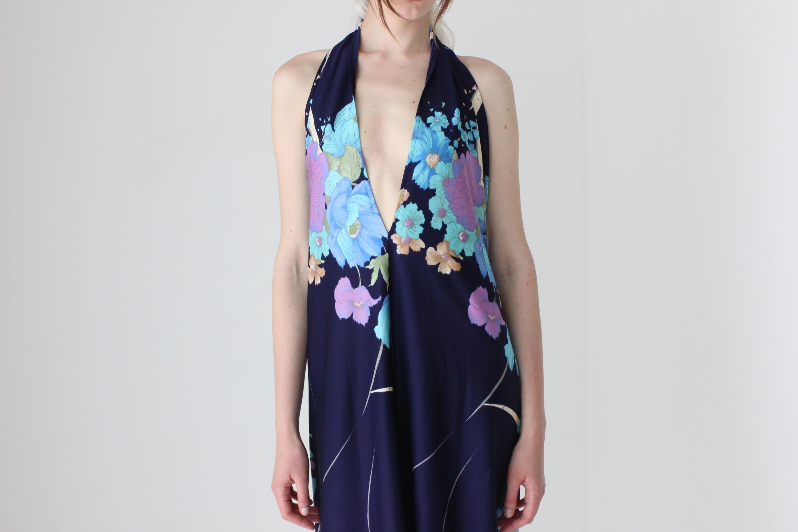 Relaxed 70s Arty Halter Dress