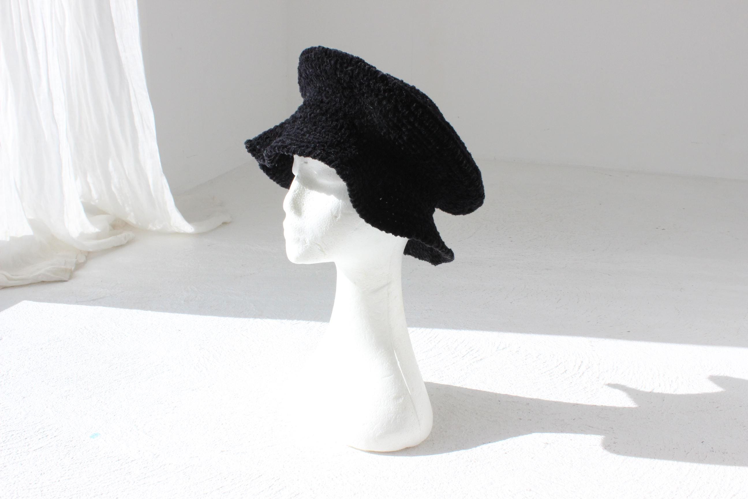 90s Textured Knit Exaggerated Bucket Hat