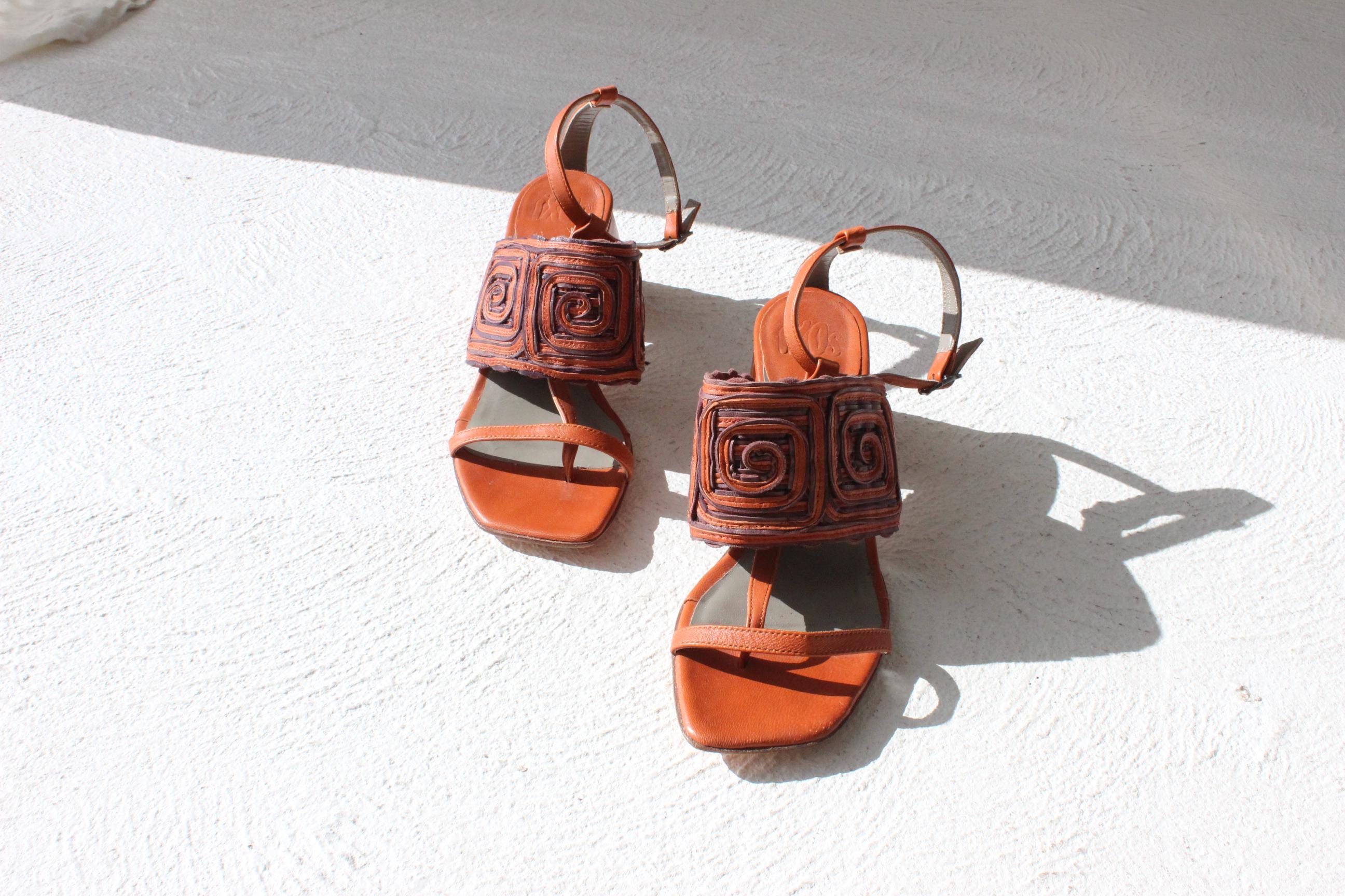 IXOS Leather Arty Abstract Sculptural Sandals ~ Euro 39