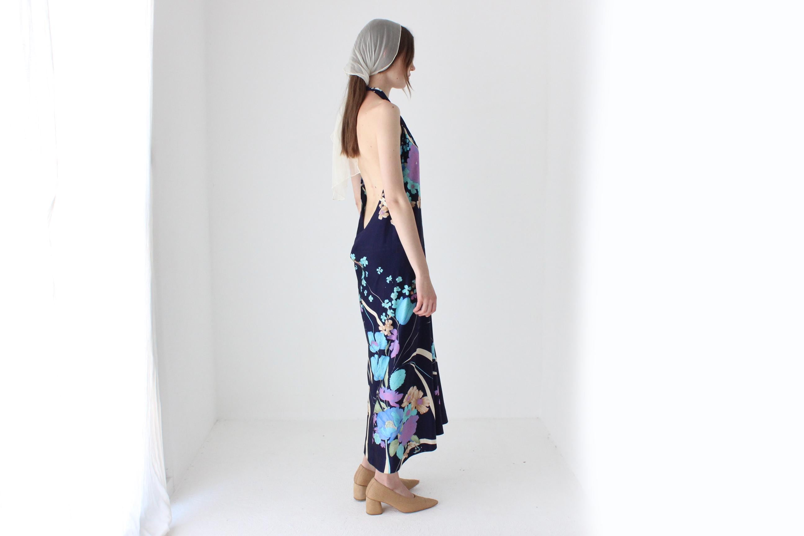 Relaxed 70s Arty Halter Dress
