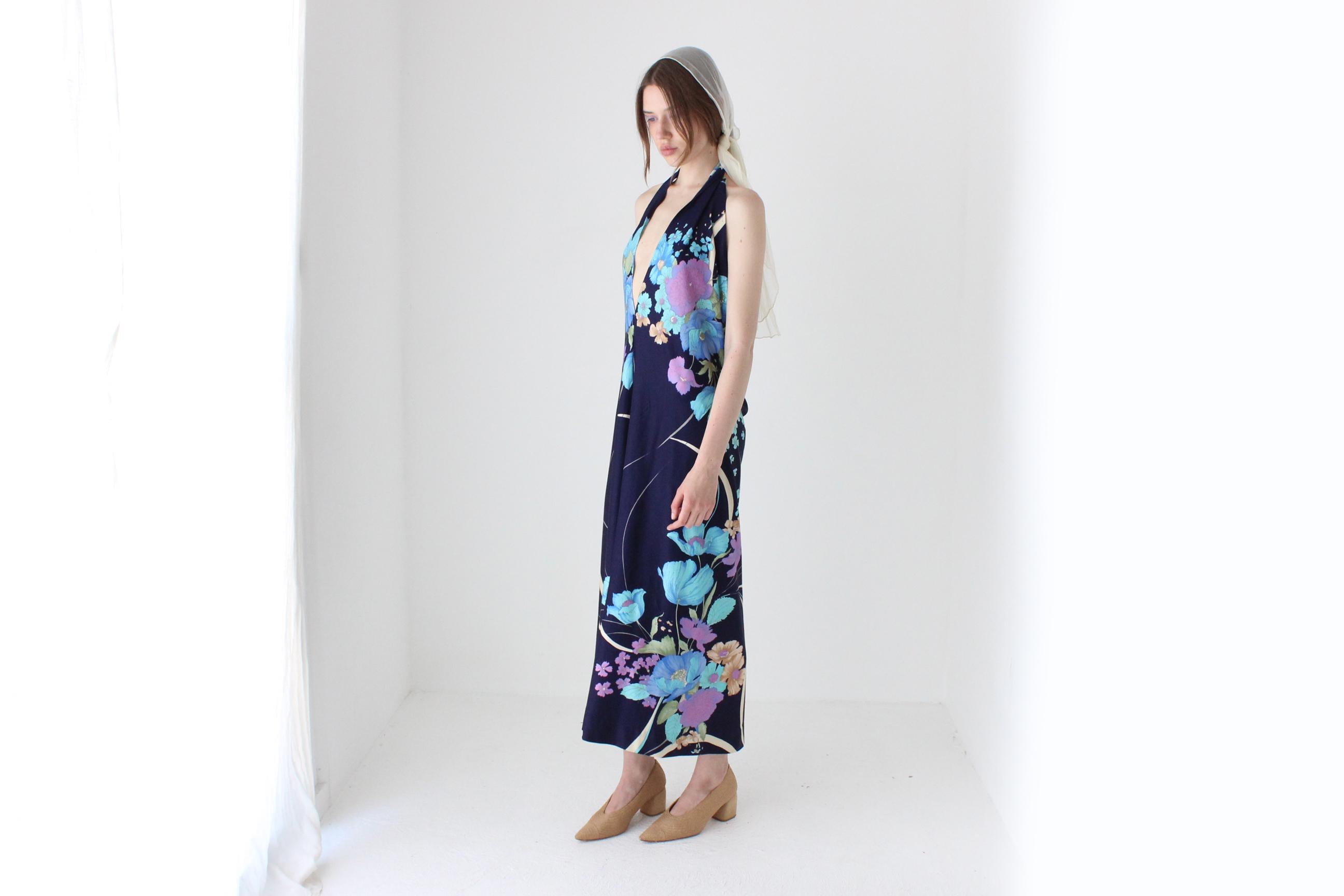 Relaxed 70s Arty Halter Dress