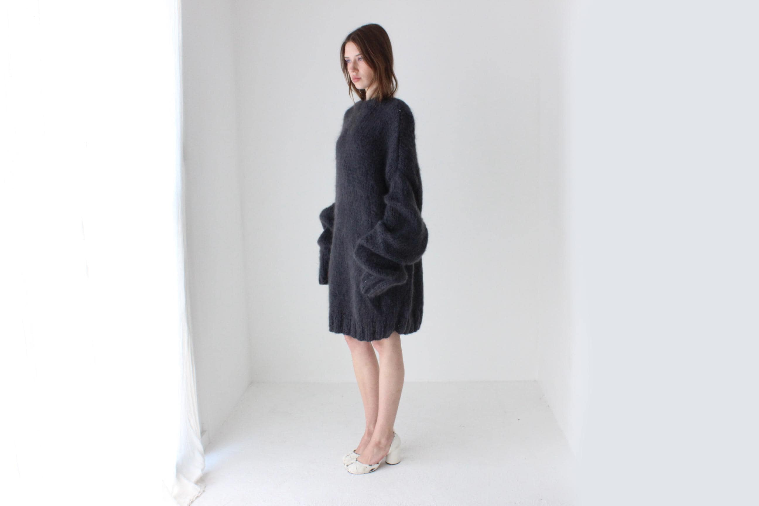Hand Knit Wool Charcoal Grey Oversized Unisex Sweater w/ Detachable Collar / Hood
