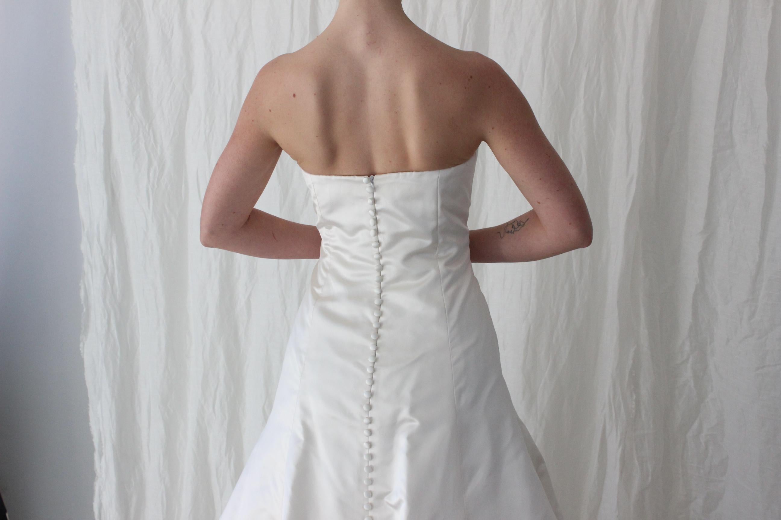 90s Vintage Vera Wang Duchess Silk Satin Strapless A Line Wedding Gown